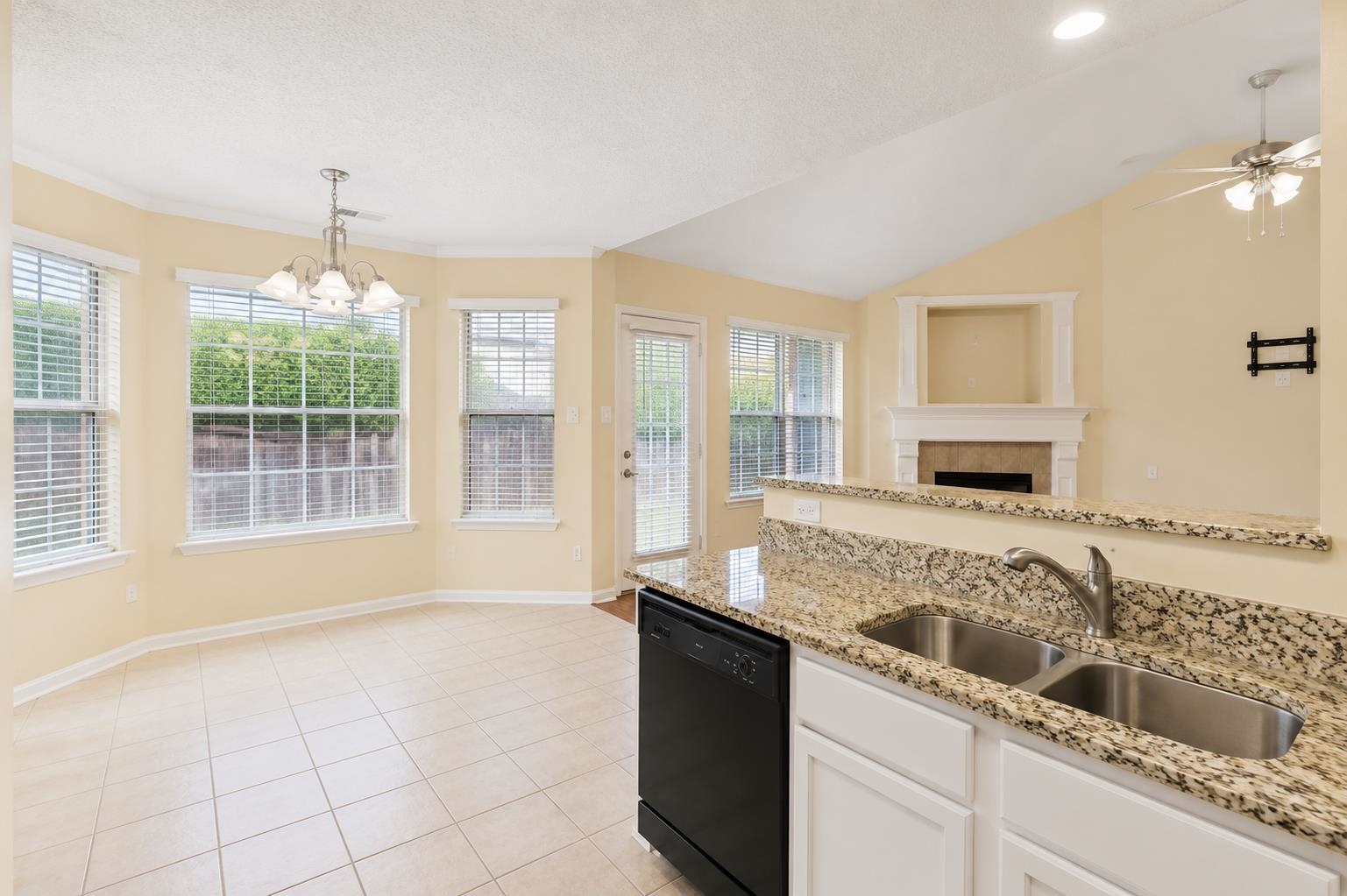 1654 Far Dr Property Photo 6