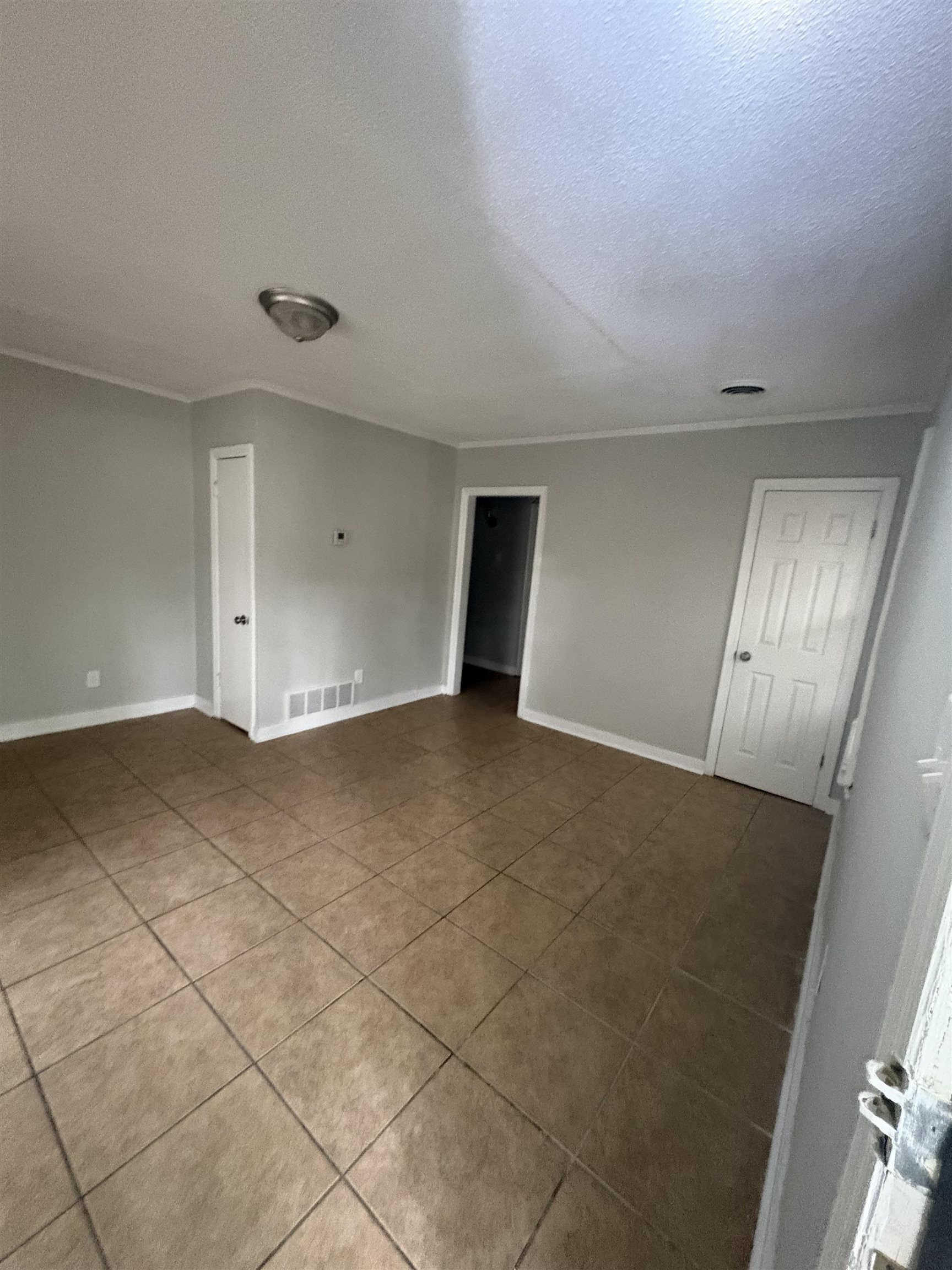 1049 Haynes St Property Photo 3