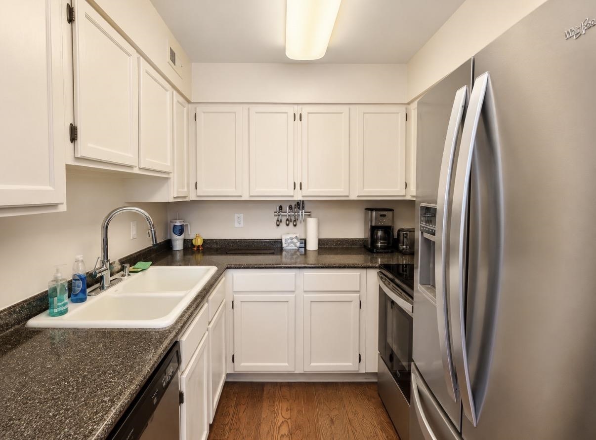 109 N Main St 405 Property Photo 5