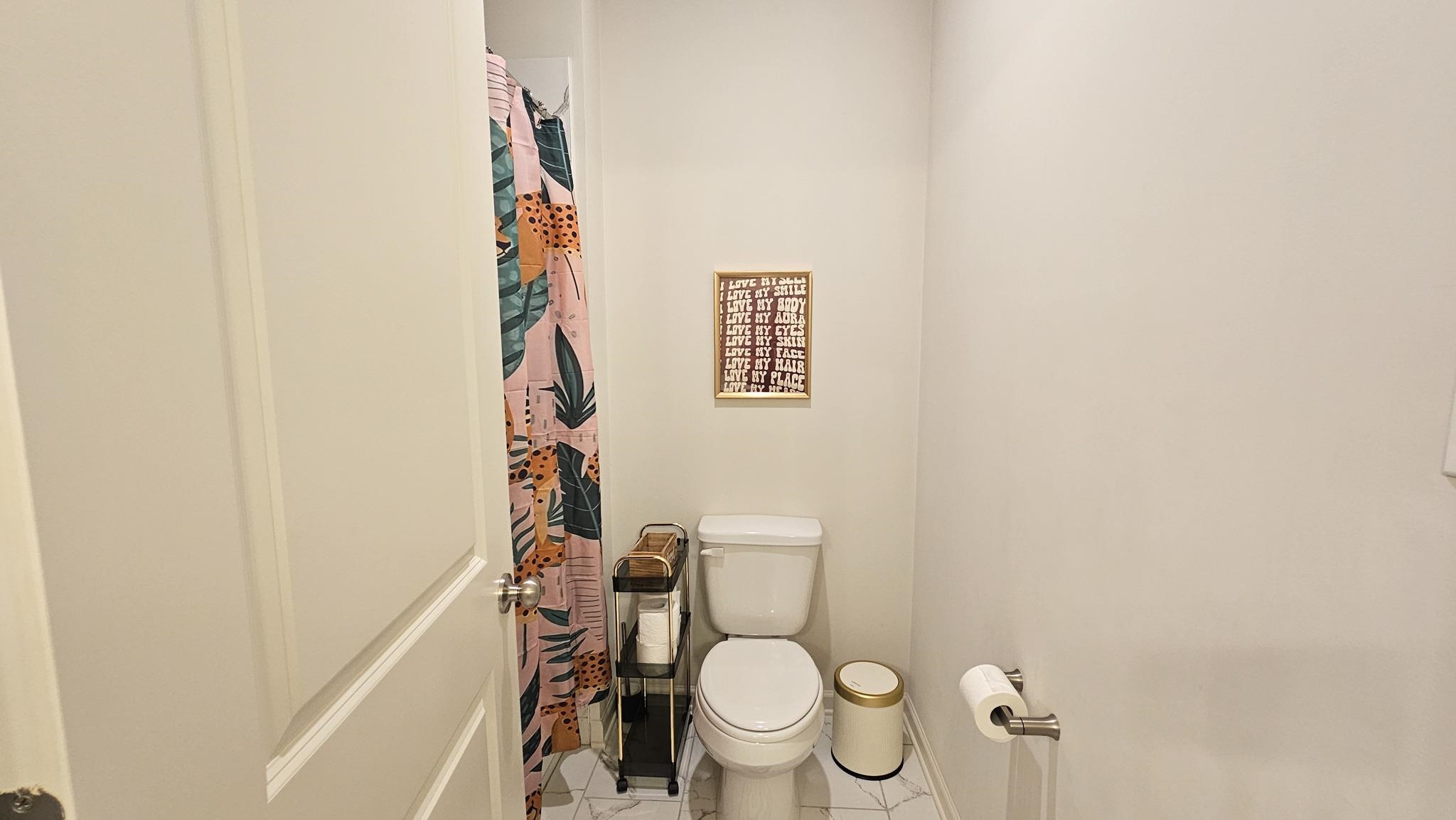 917 Ufton Aly Property Photo 36