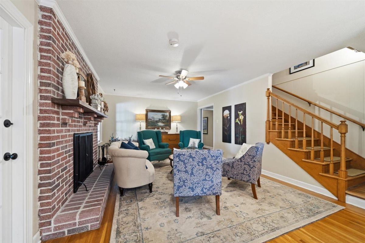 7637 Akerswood Rd Property Photo 18