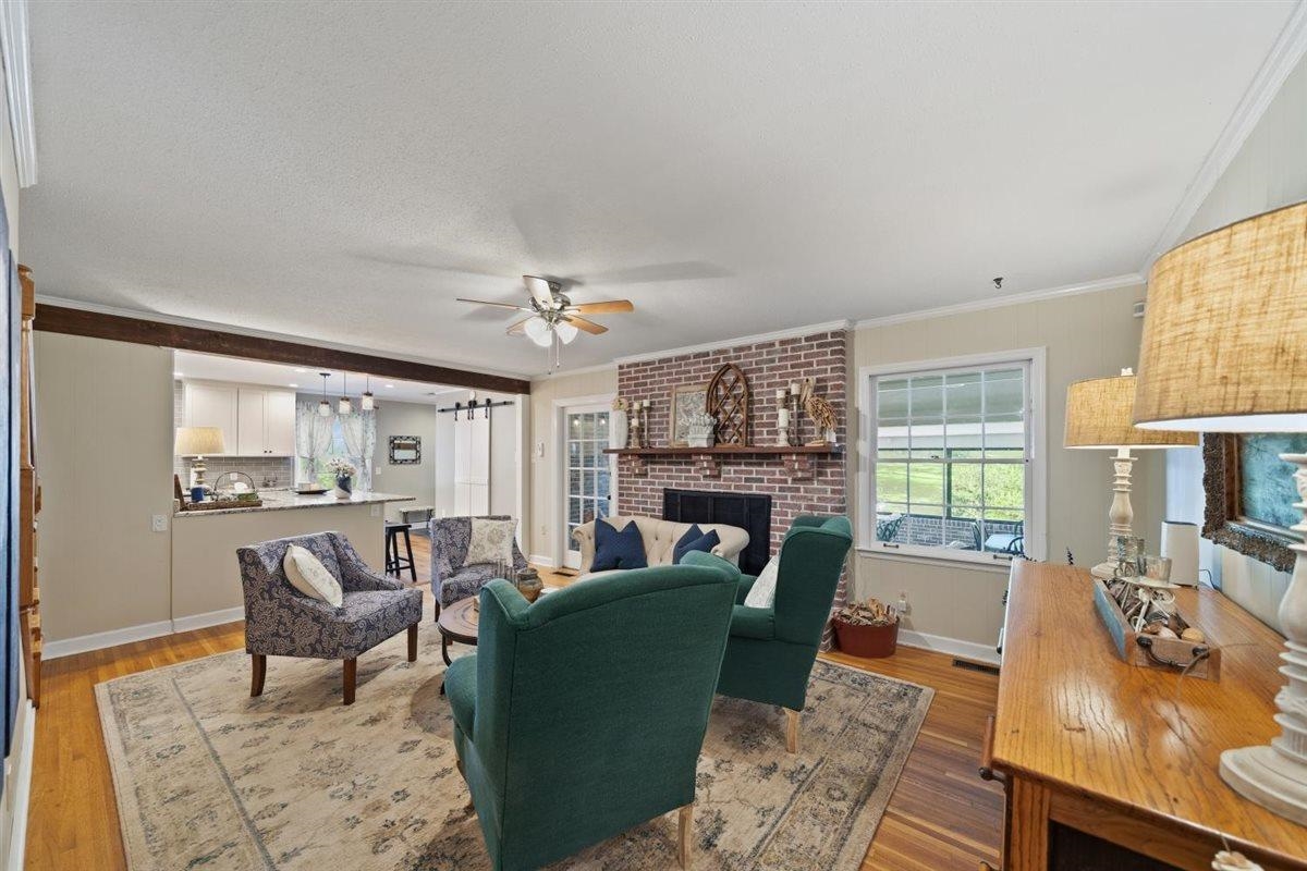 7637 Akerswood Rd Property Photo 20