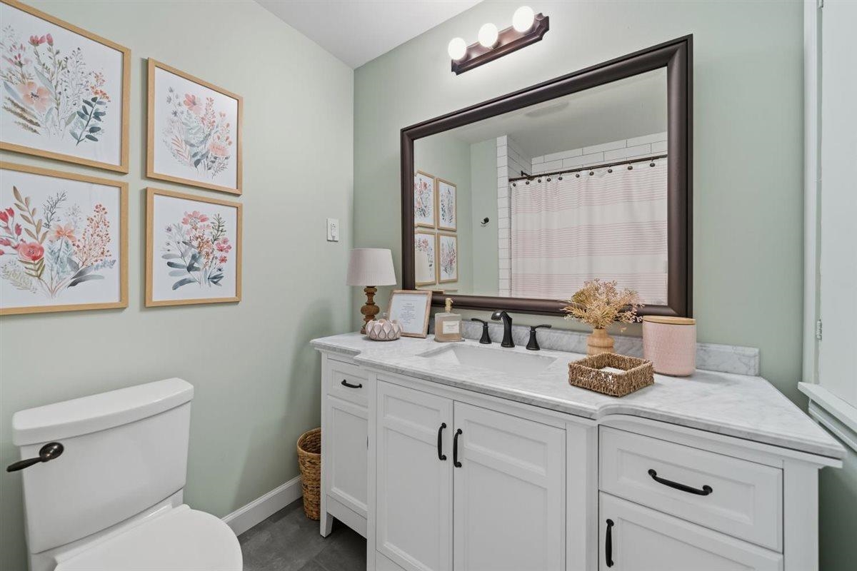 7637 Akerswood Rd Property Photo 31