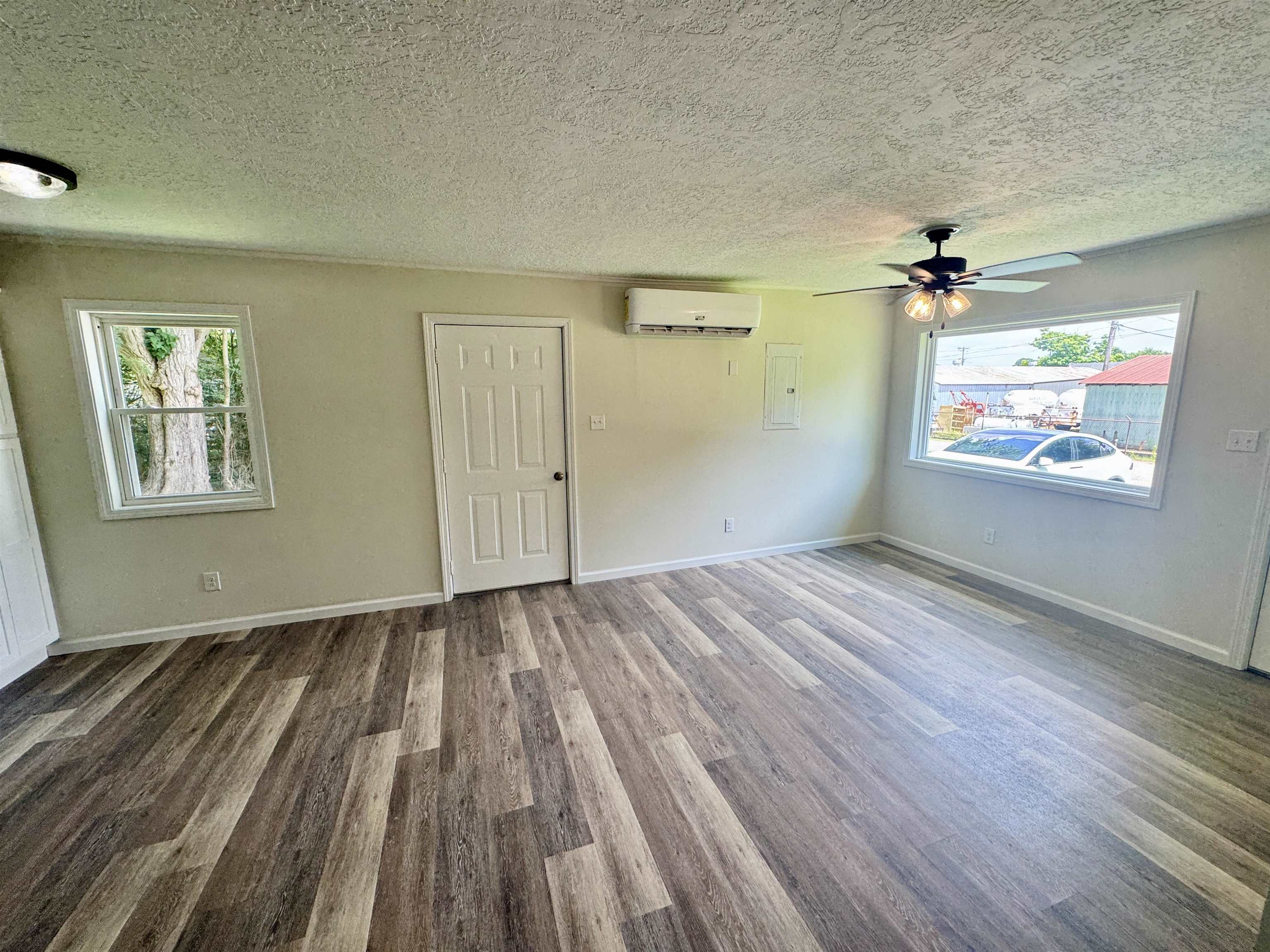 69 Hamil St Property Photo 8