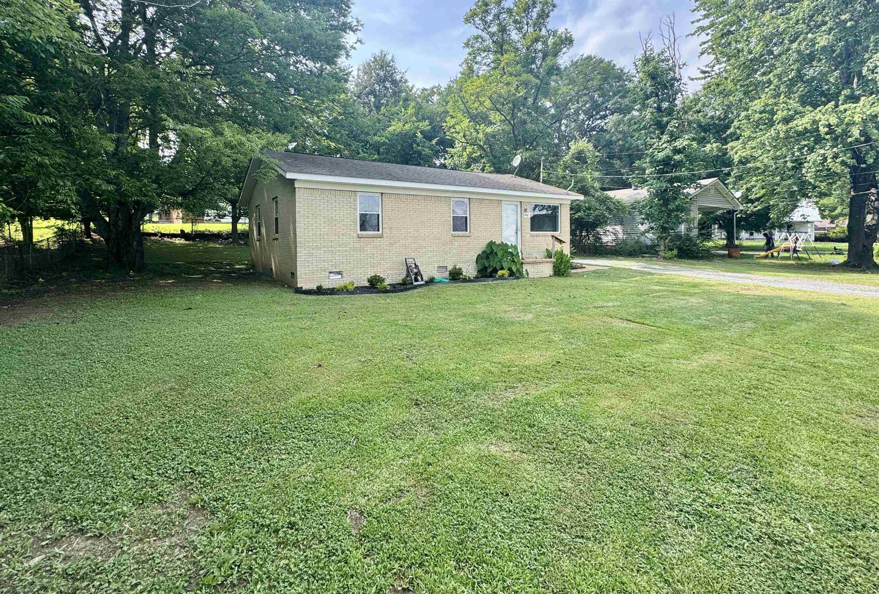 69 Hamil St Property Photo 15