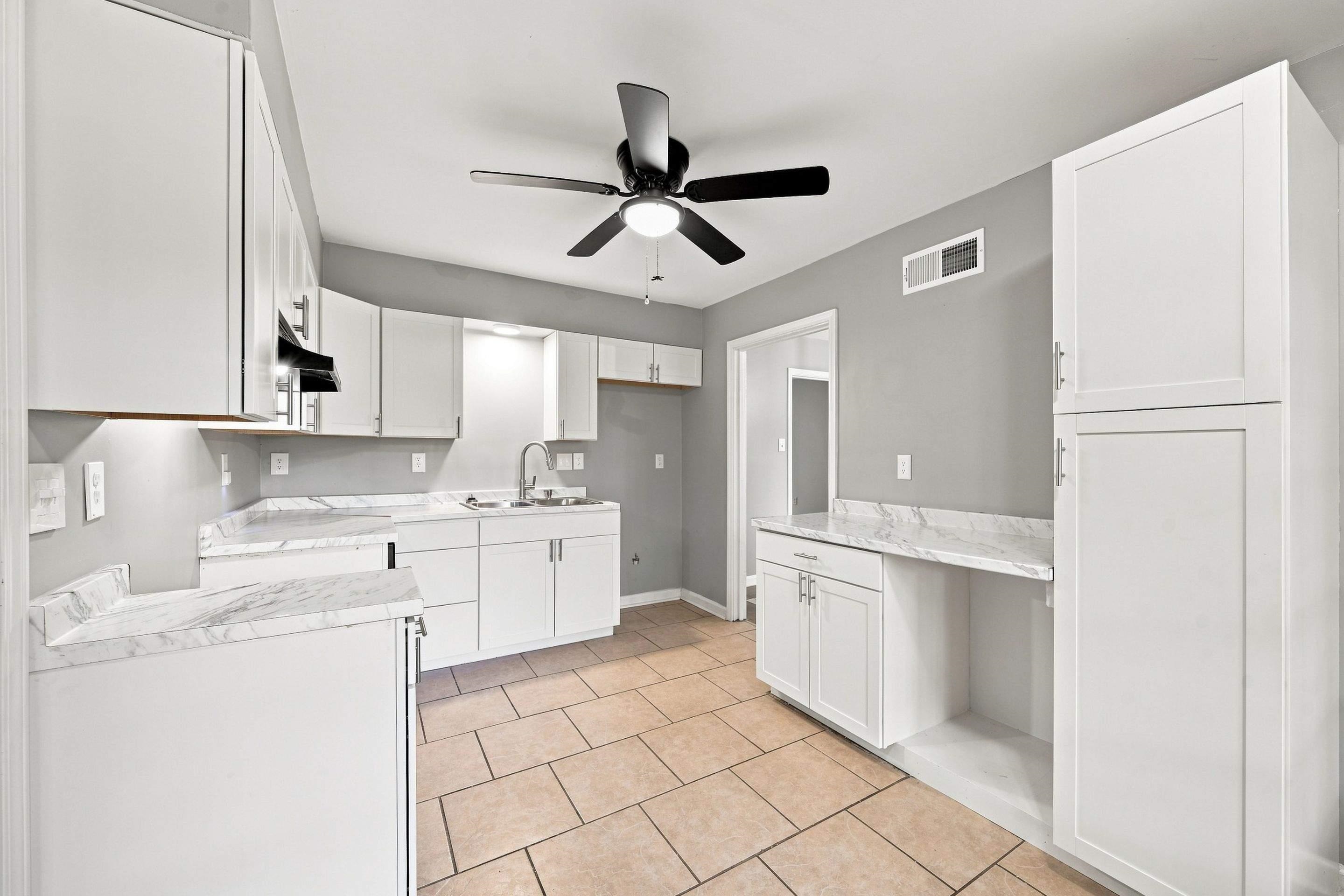 5361 Timberdale Ave Property Photo 8