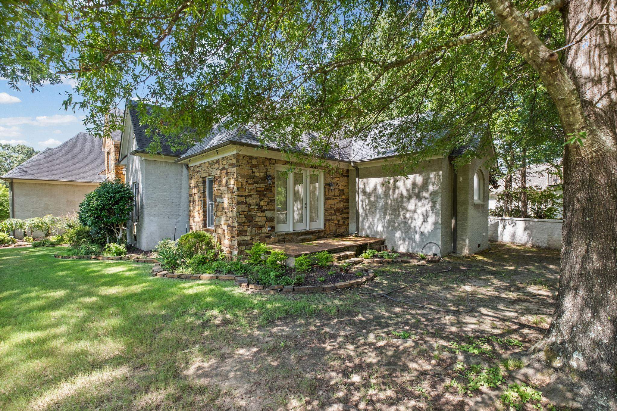 461 Wolf View Cv Property Photo 37