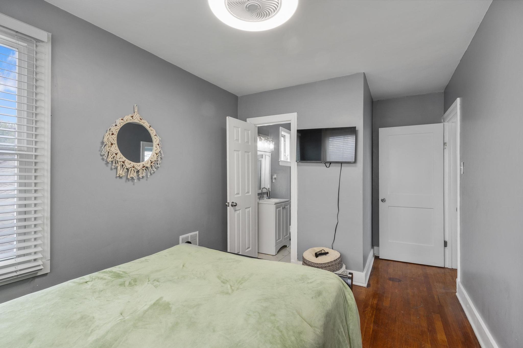 958 Maury St Property Photo 29
