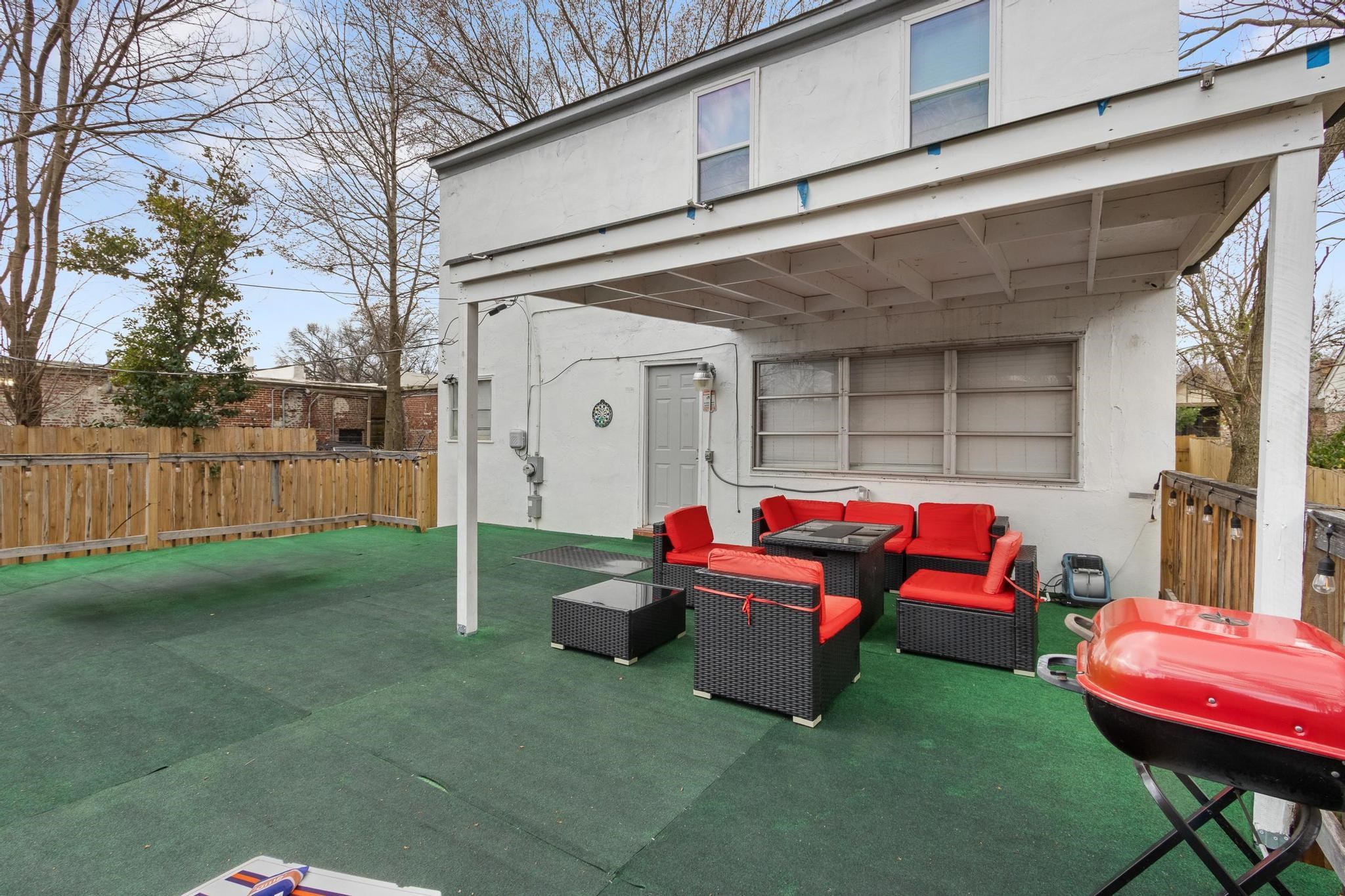 958 Maury St Property Photo 37