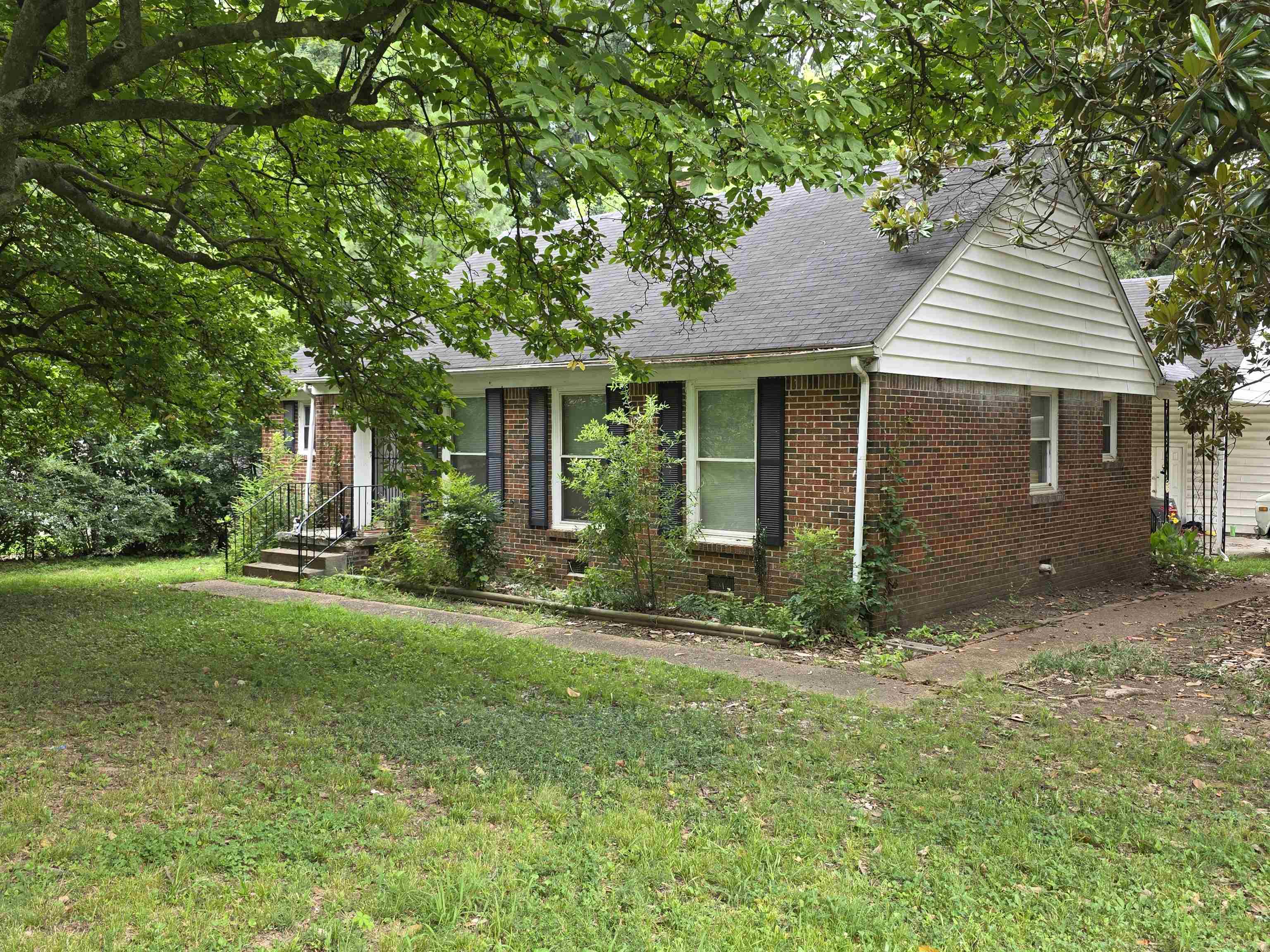 1479 Old Hickory Rd Property Photo 3