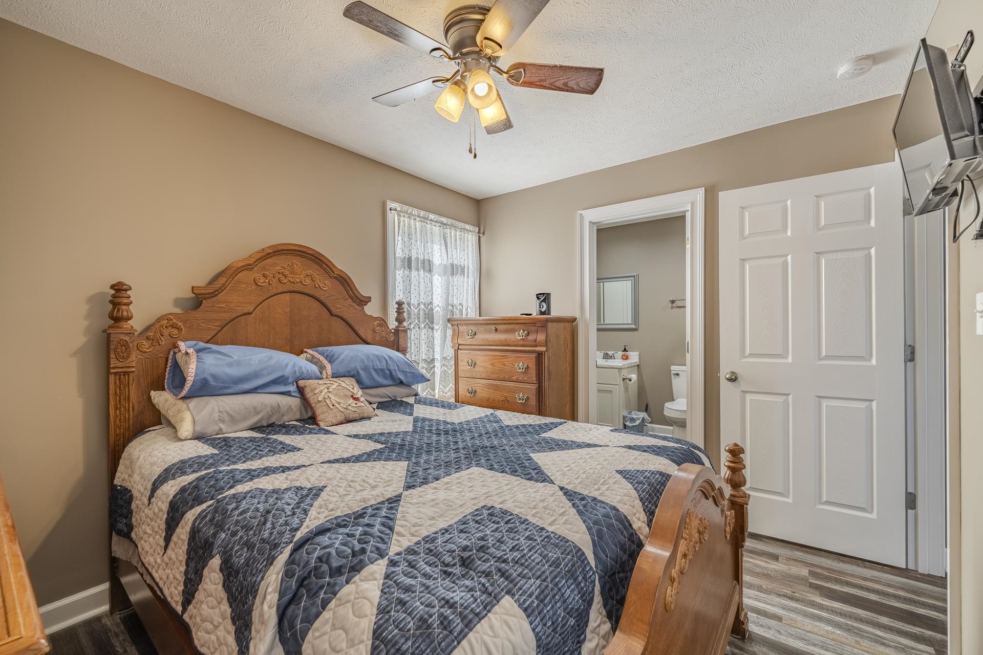 169 Geans Ln Property Photo 8