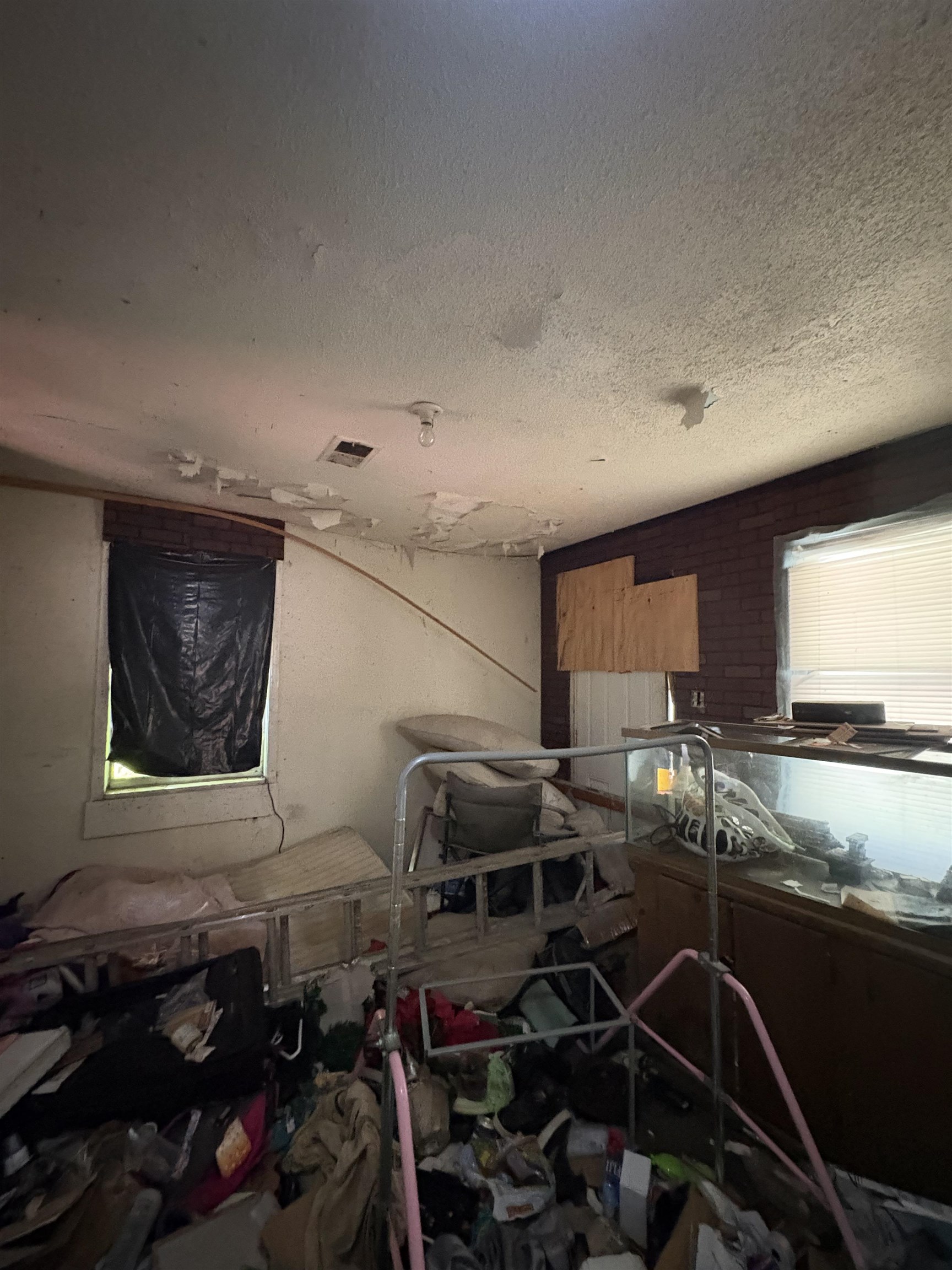 2483 Winnona Ave Property Photo 20