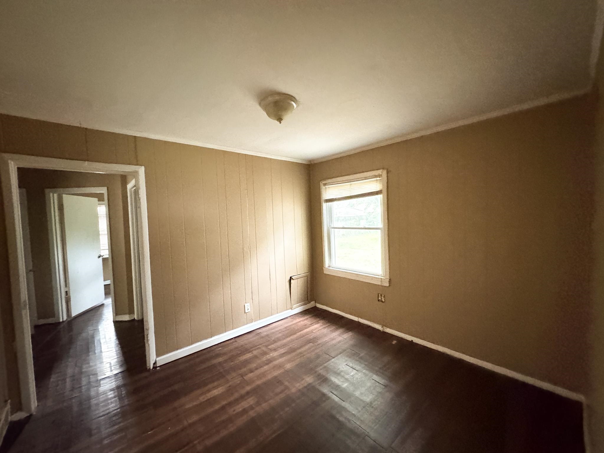 400 Lorraine Rd Property Photo 5