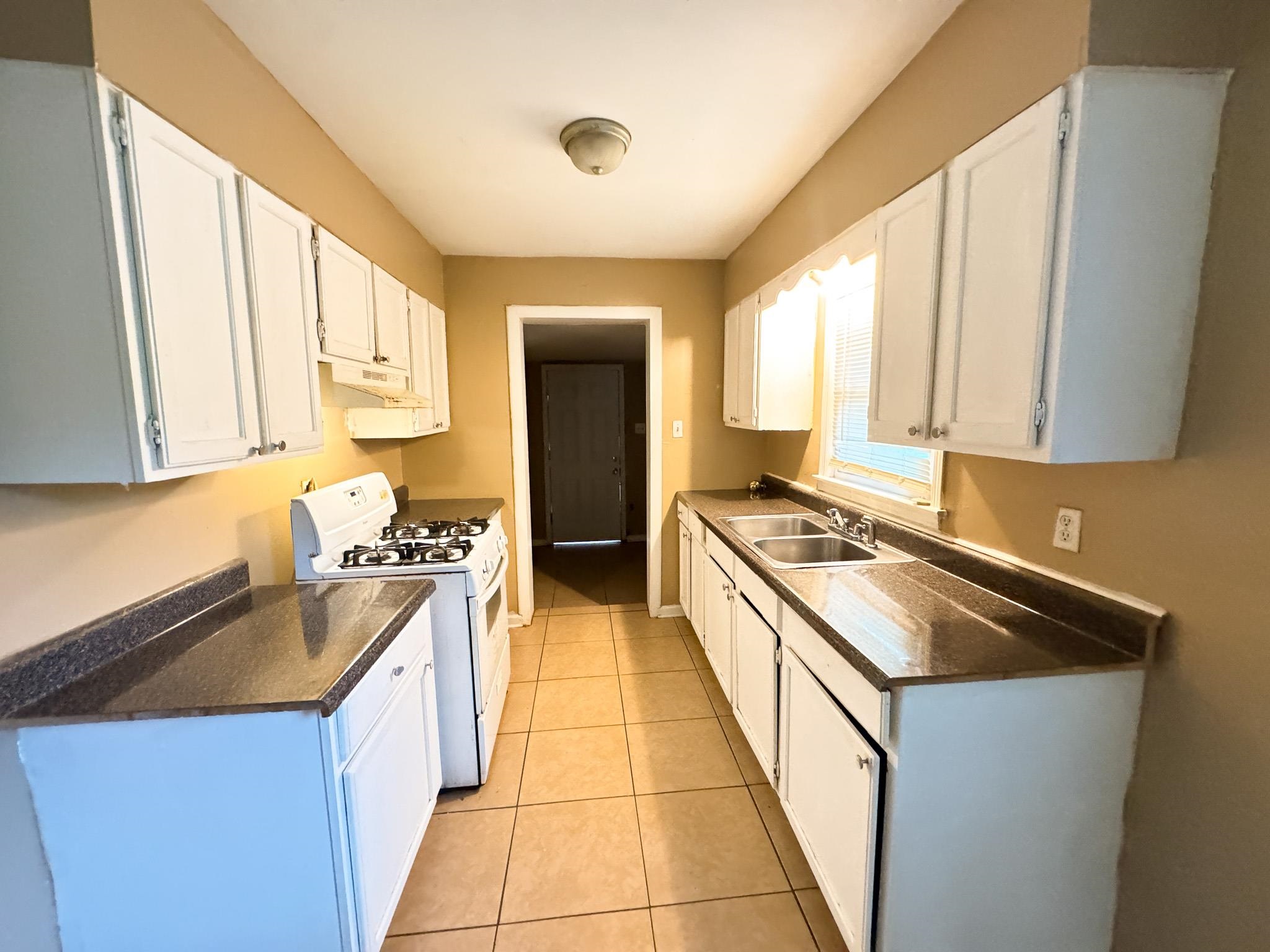 400 Lorraine Rd Property Photo 10