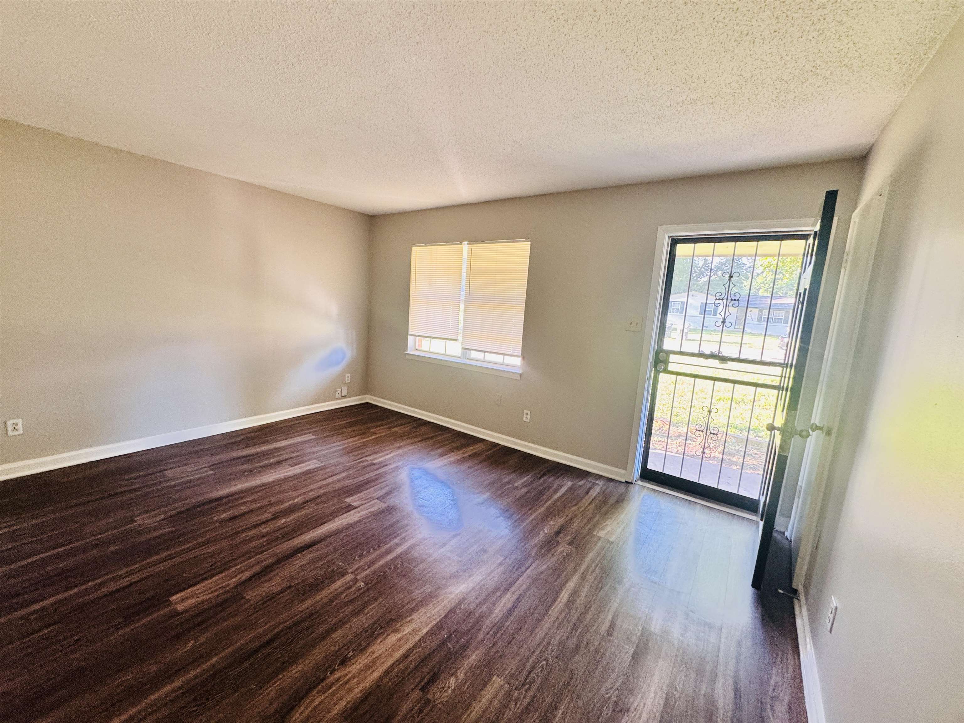 1502 Mary Jane Ave Property Photo 5