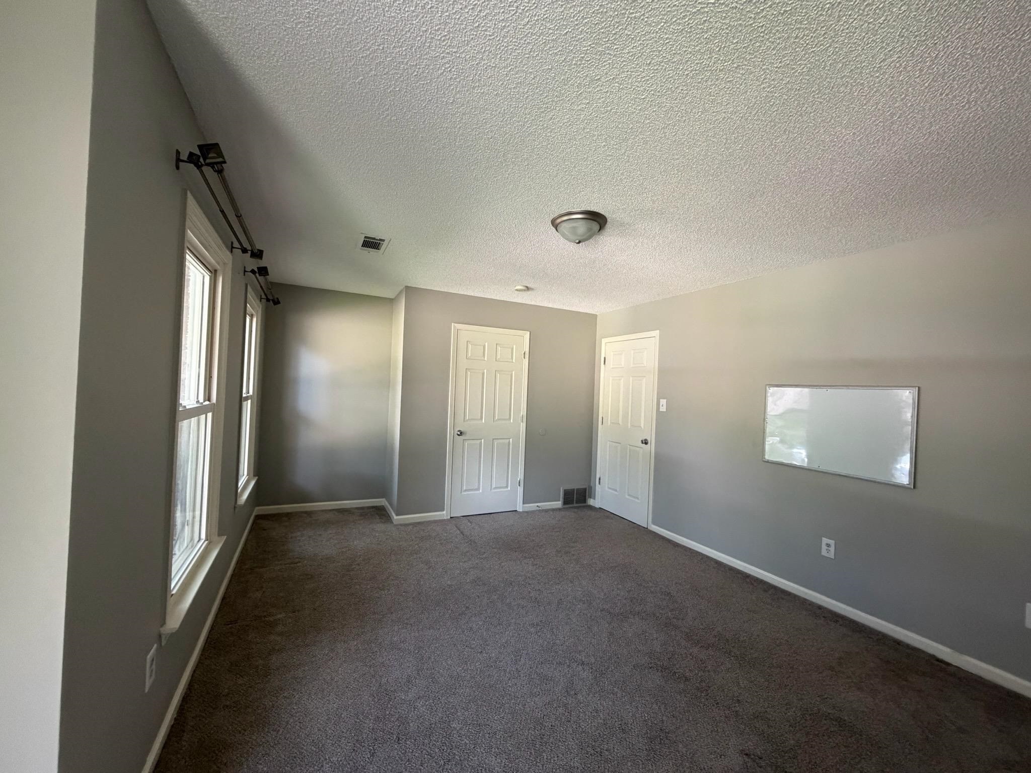 2910 Foster Dale Cv Property Photo 18