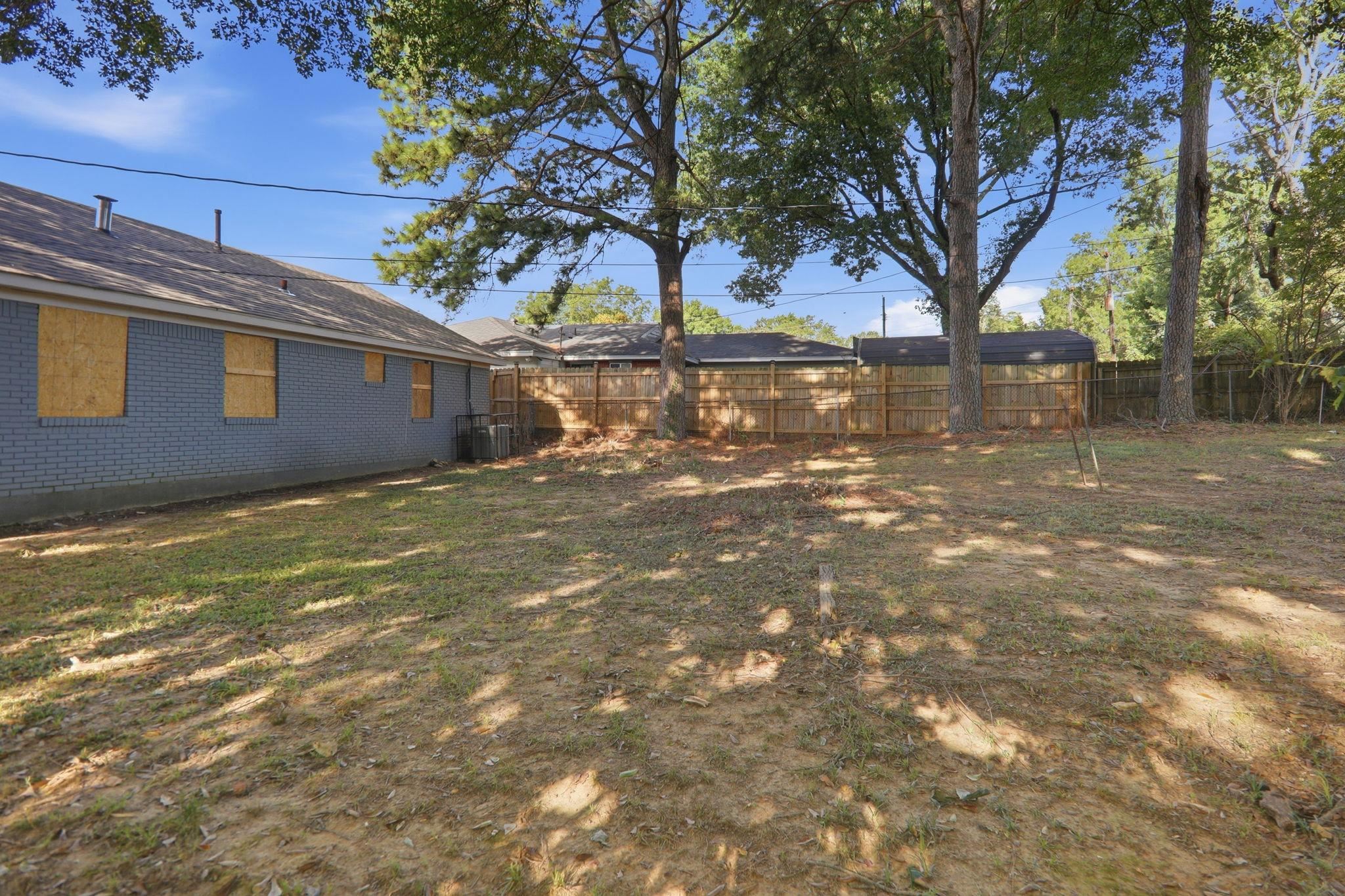 856 White Clover Ln Property Photo 28