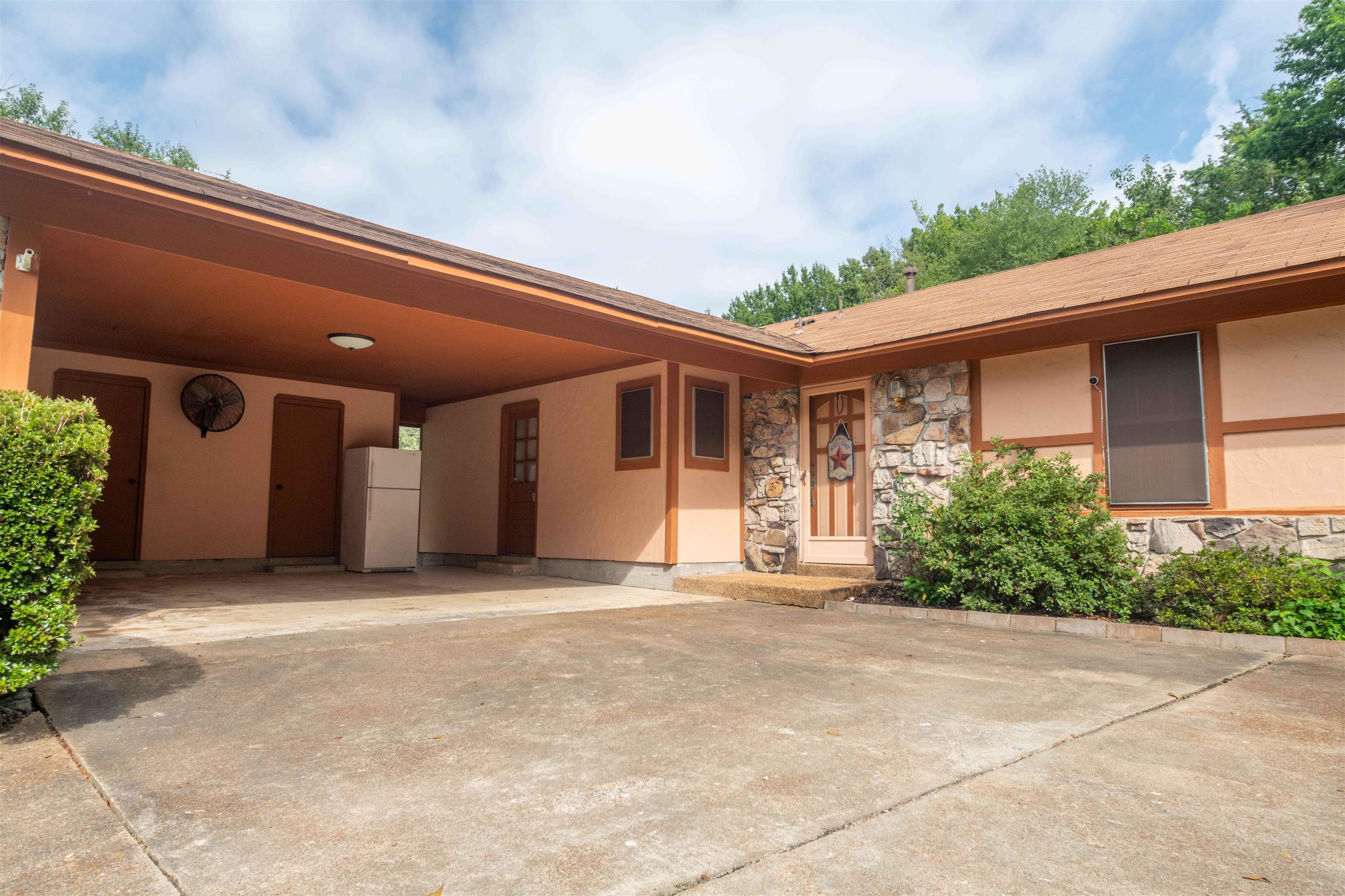 6480 Cohay Cv Property Photo 5