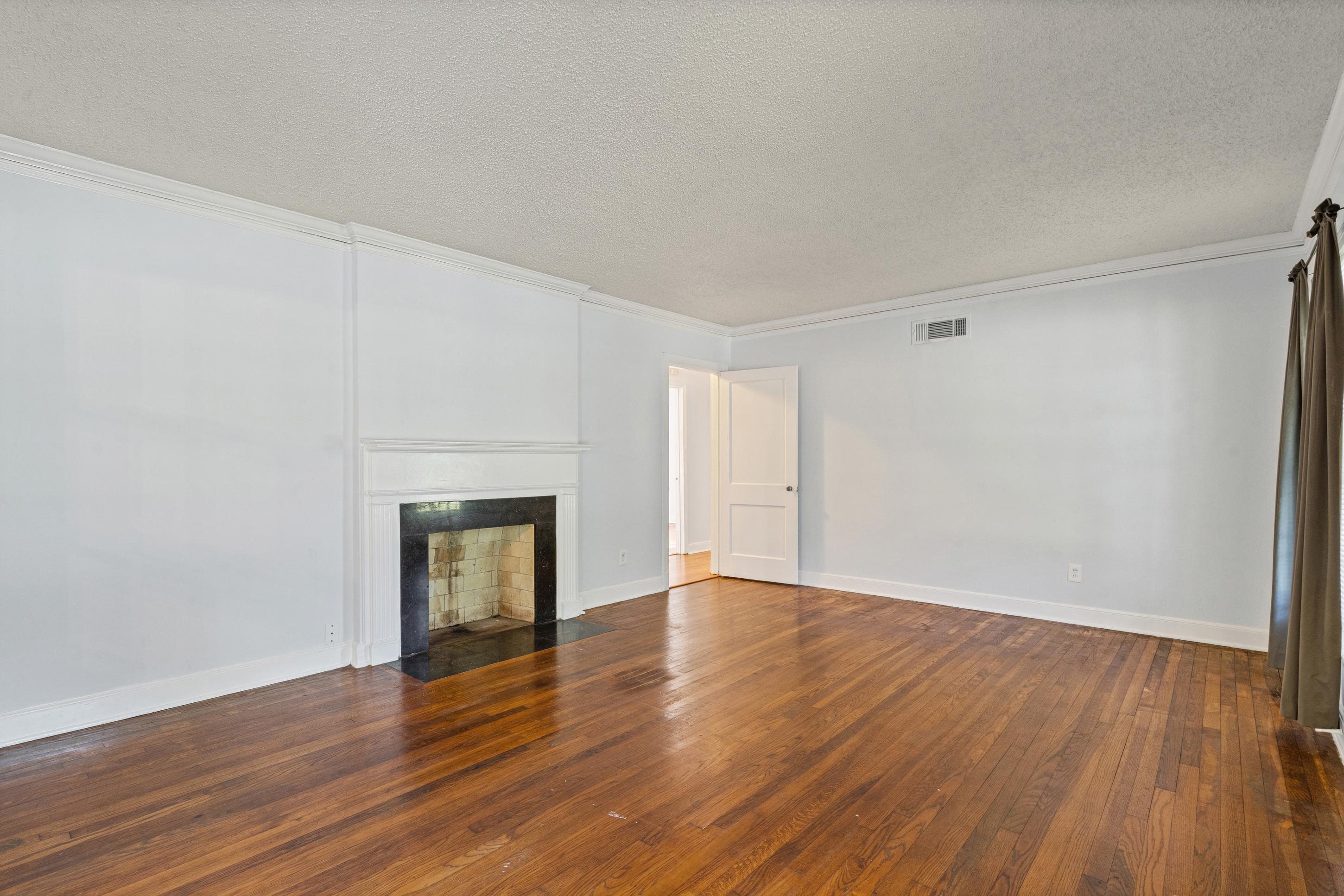 2144 Vollintine Ave Property Photo 3