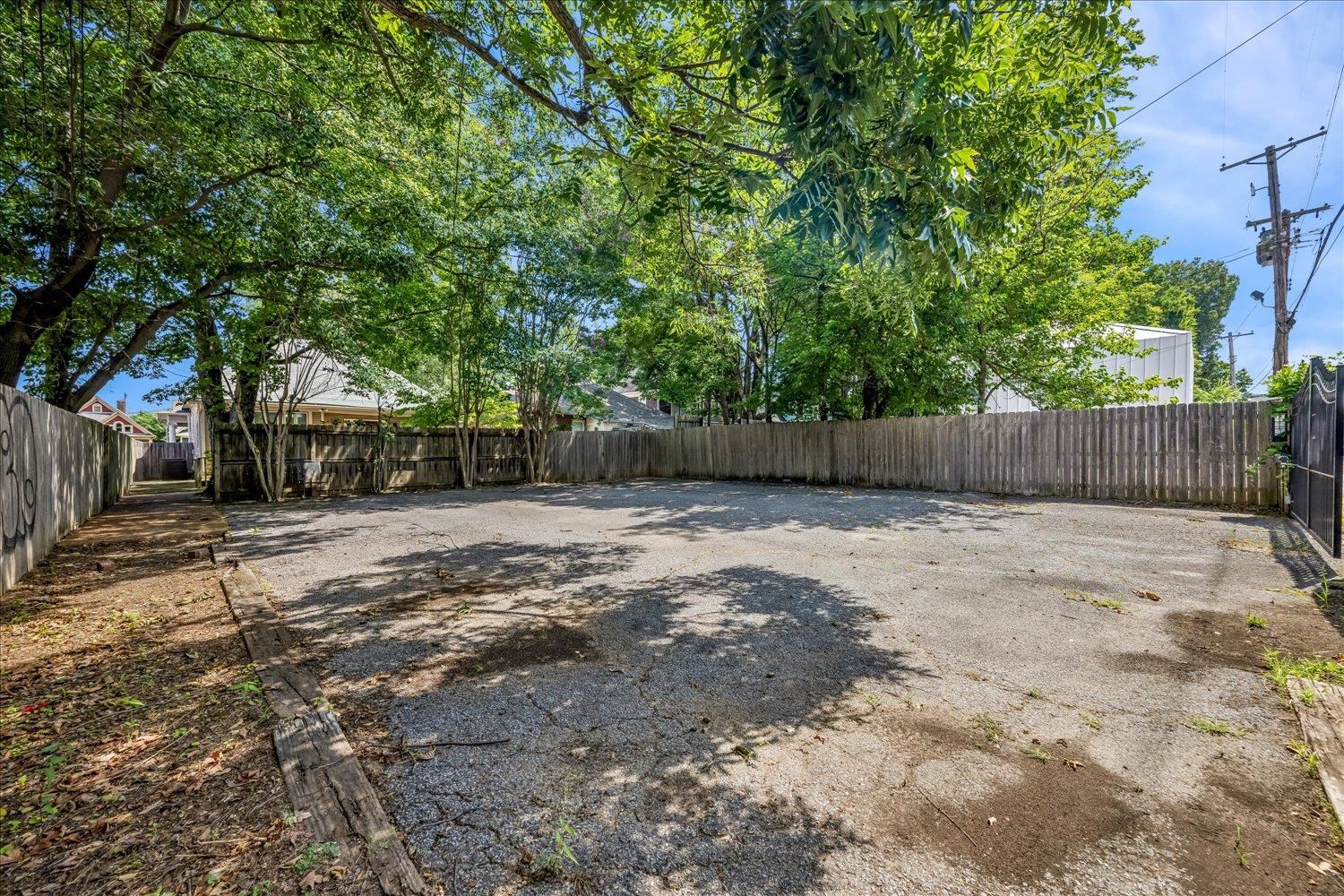 2151 Monroe Ave Property Photo 32