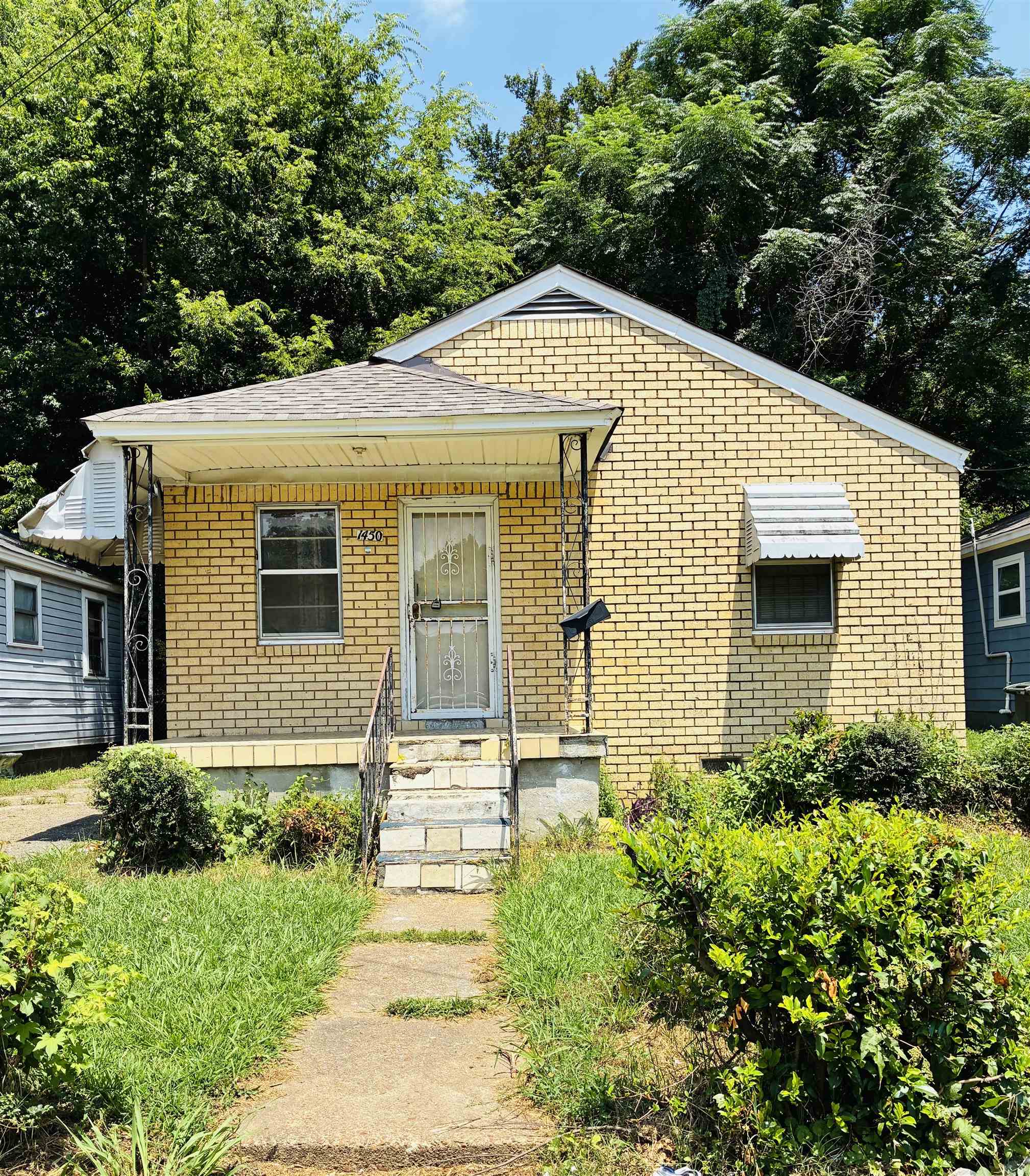 1450 South Ave Property Photo 2