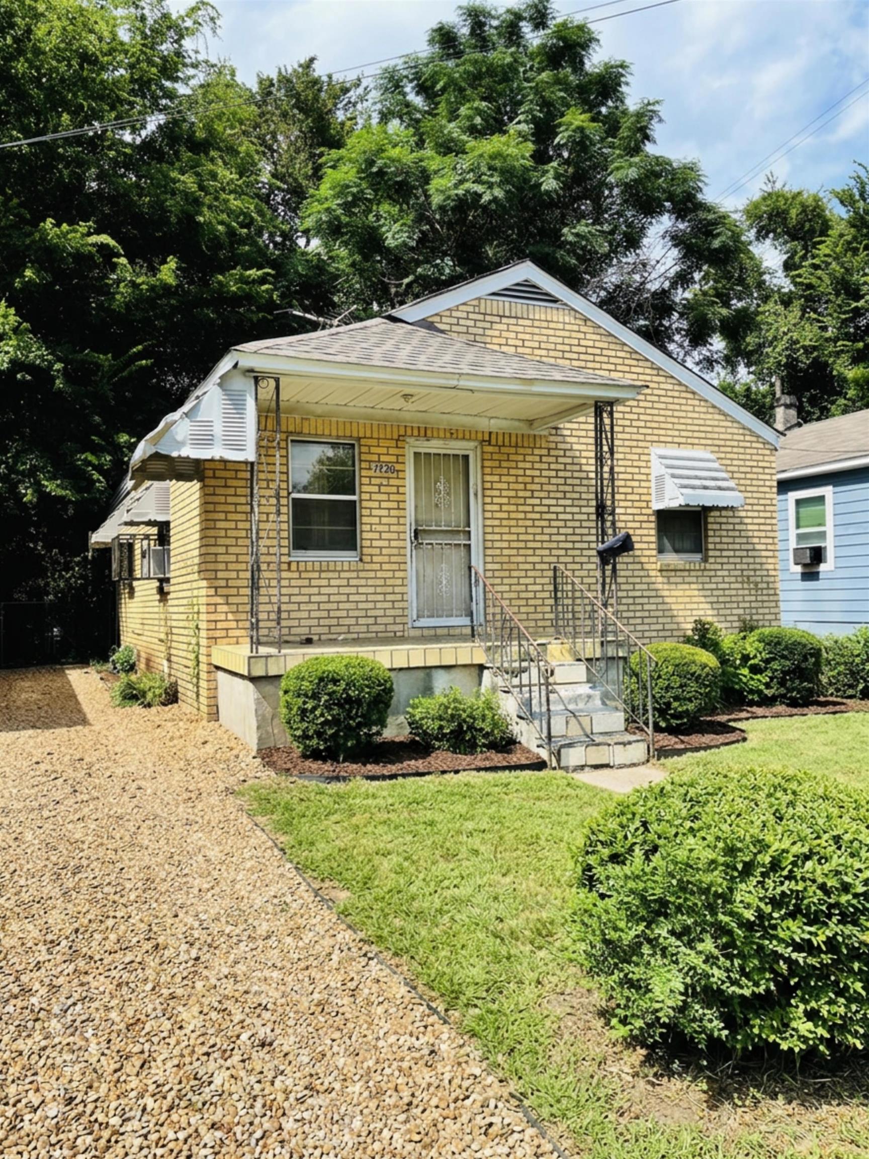 1450 South Ave Property Photo 3