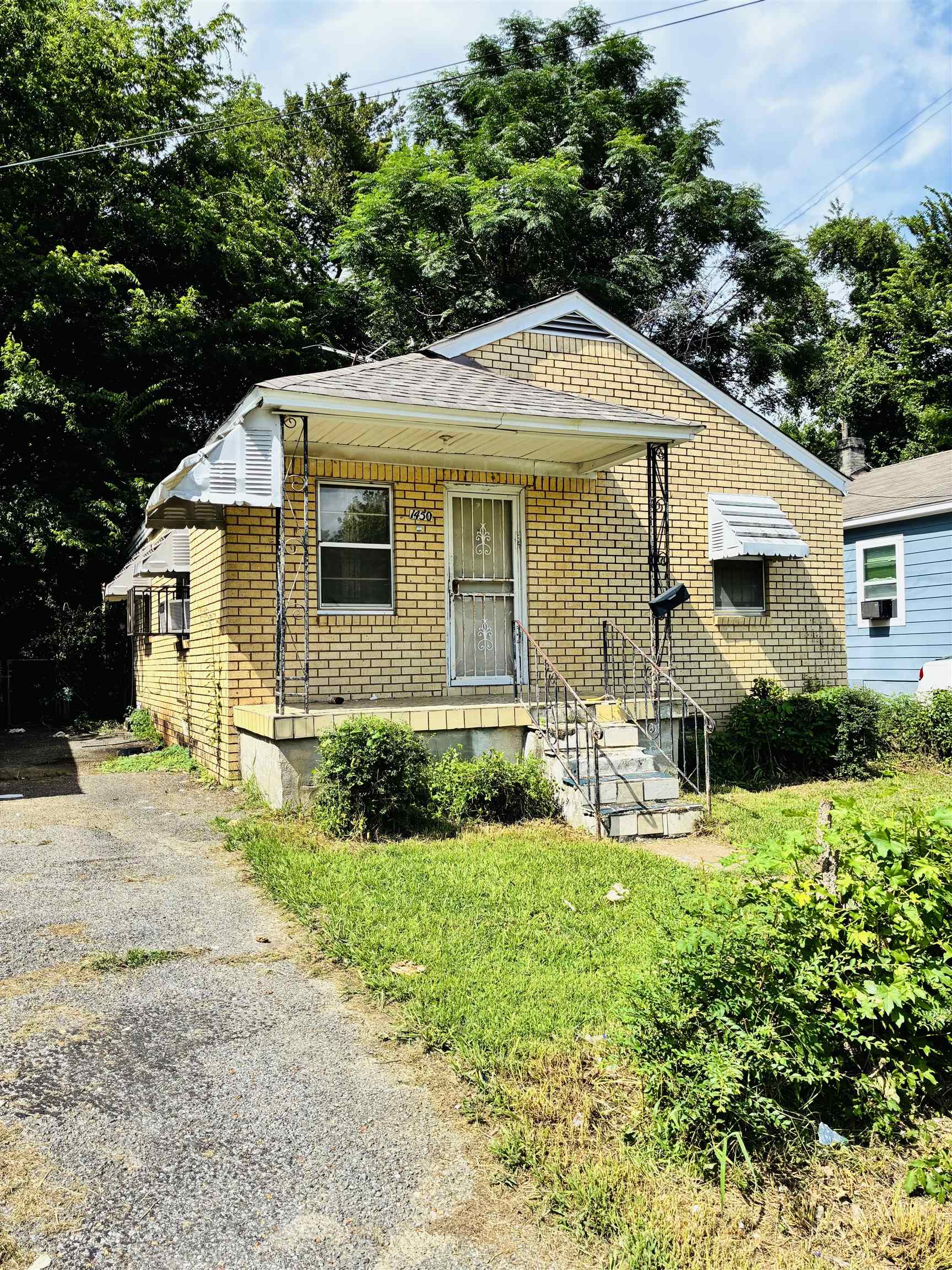 1450 South Ave Property Photo 4