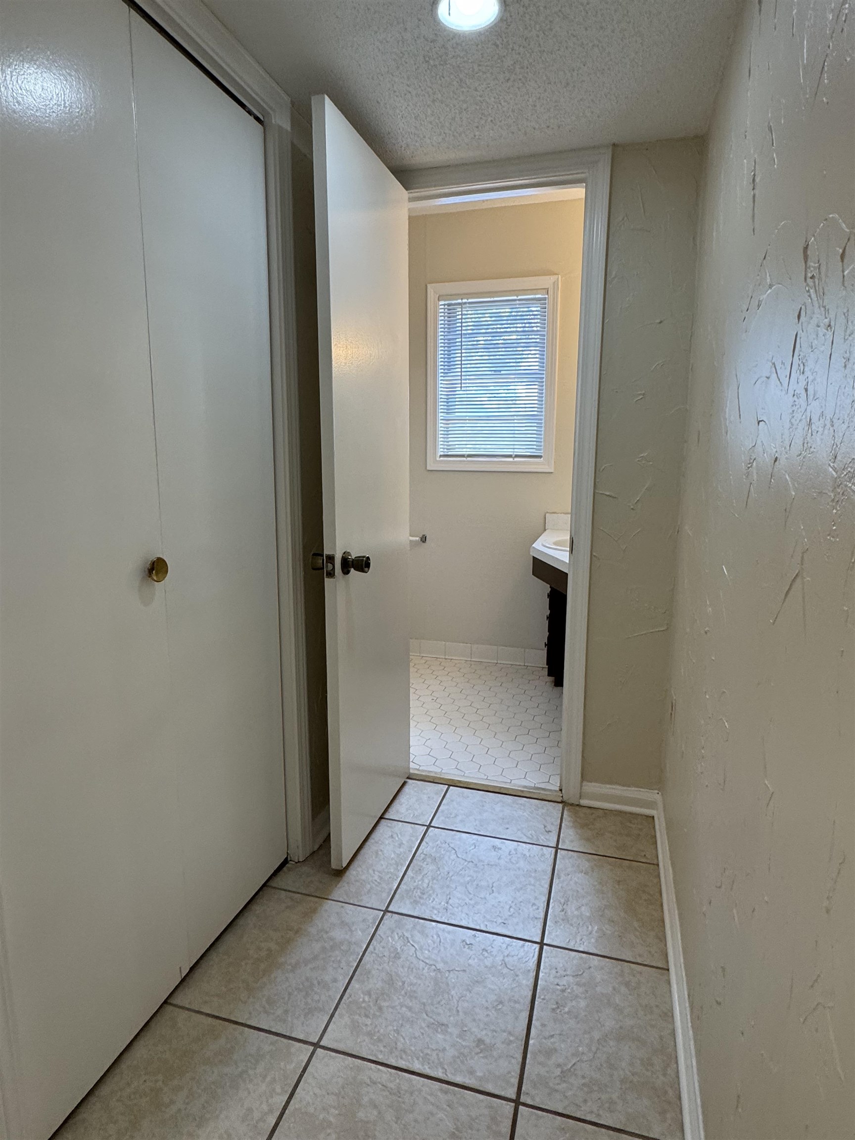 5659 Hinton Pl Property Photo 7