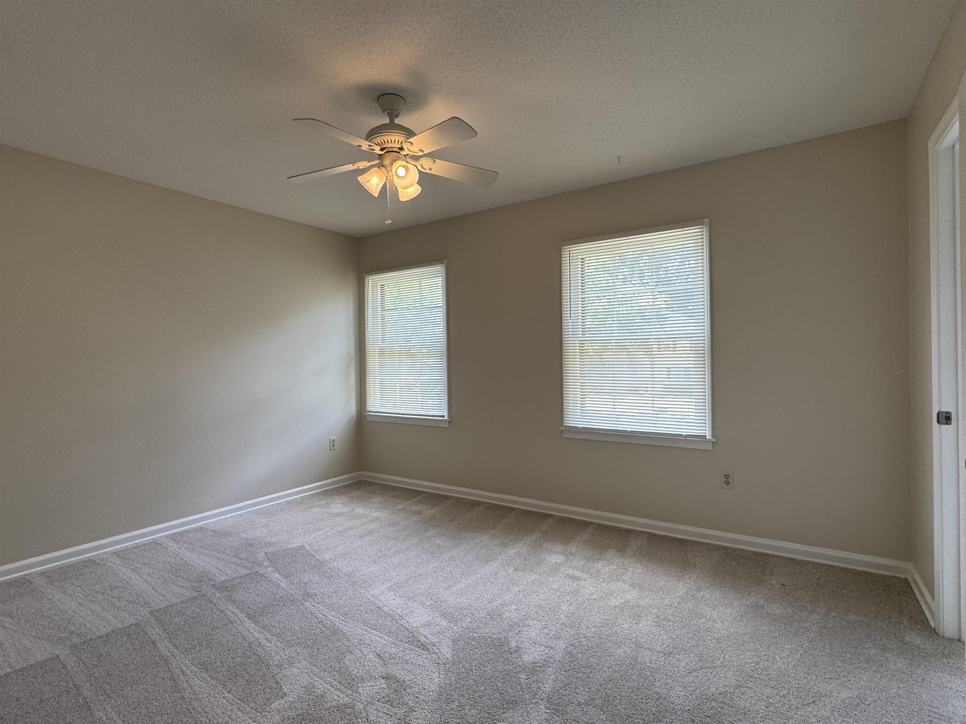 5659 Hinton Pl Property Photo 10