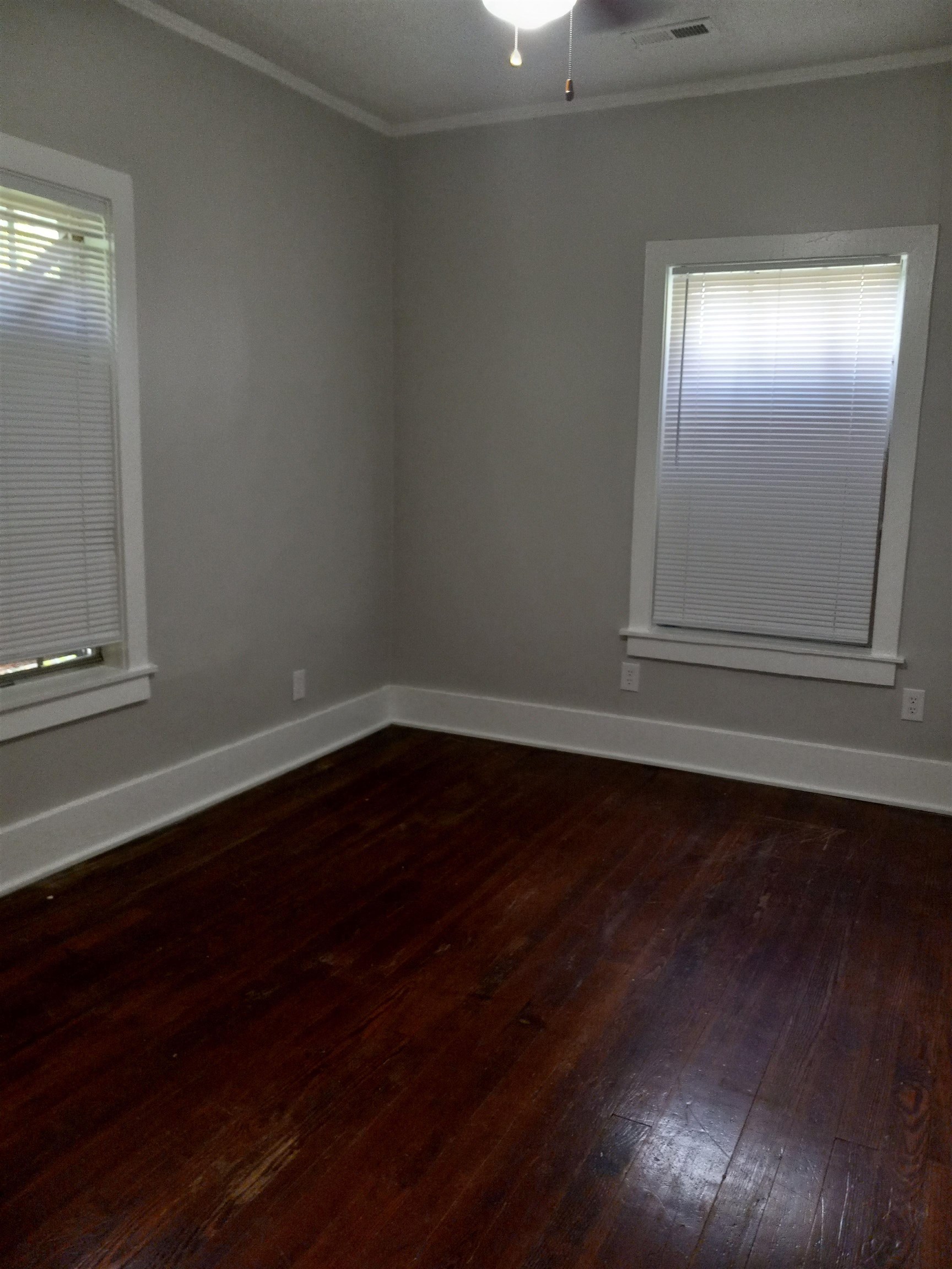 1436 Maplewood St Property Photo 13