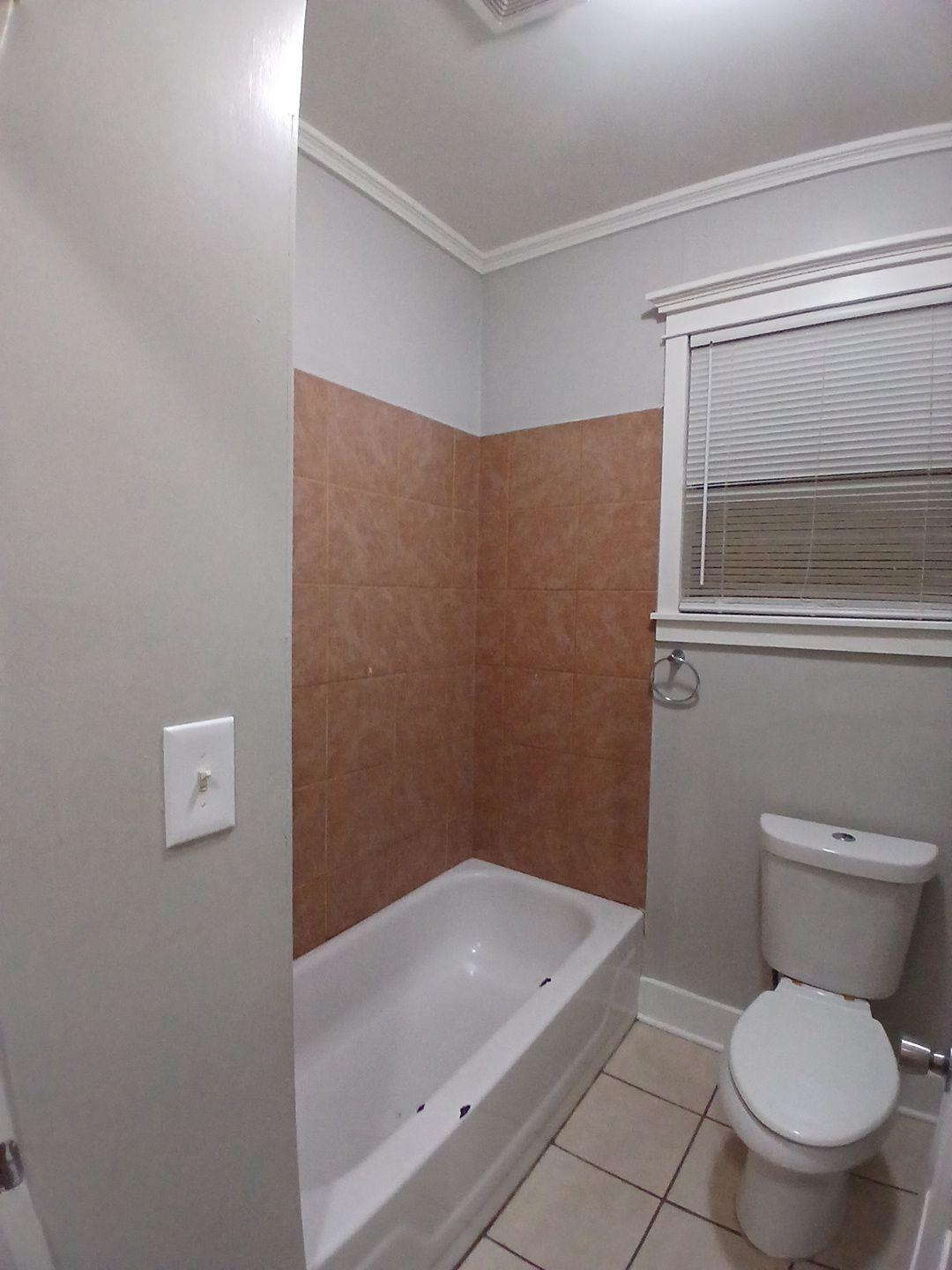 1436 Maplewood St Property Photo 14