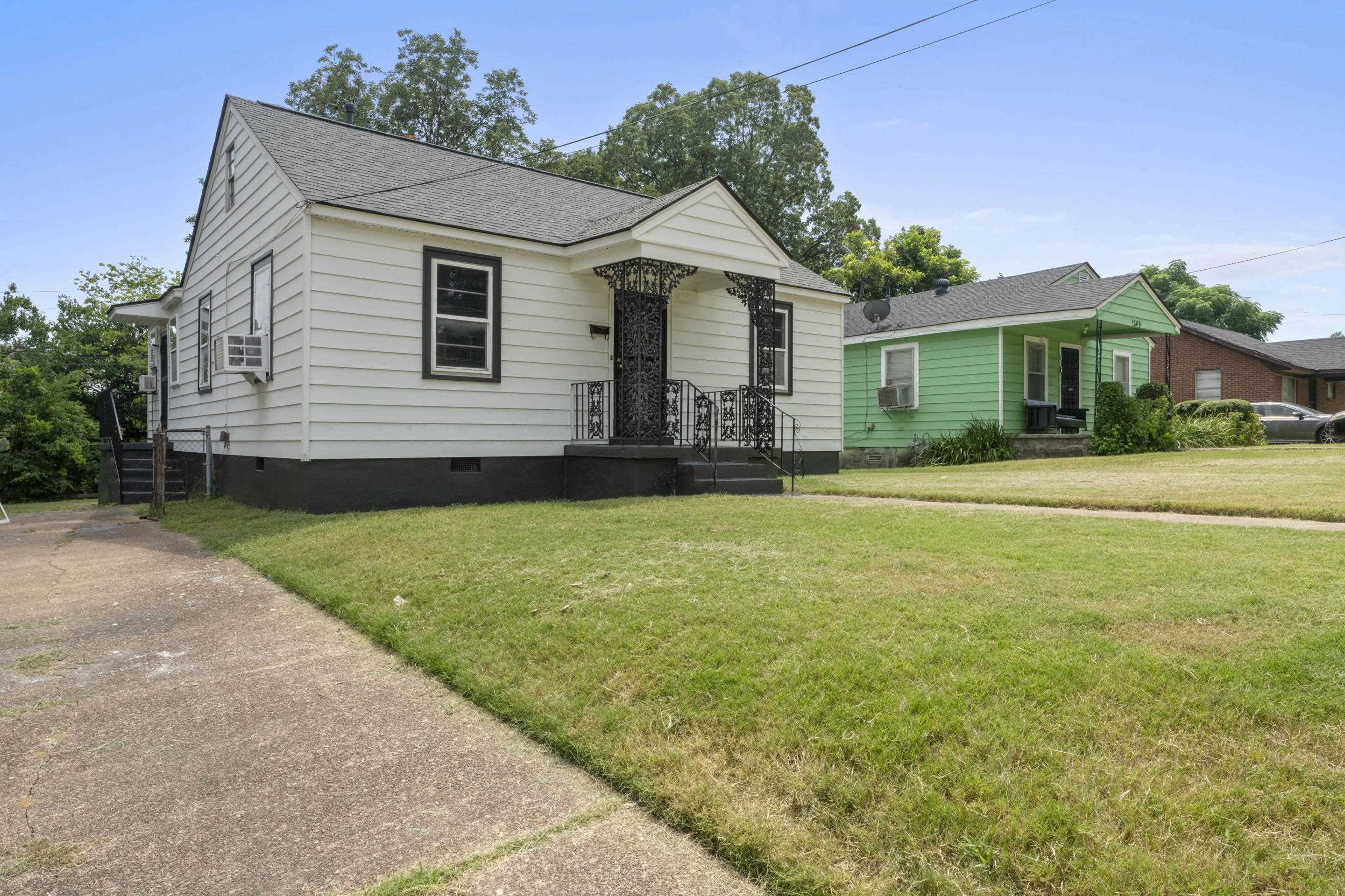 1355 Doris Ave Property Photo 1