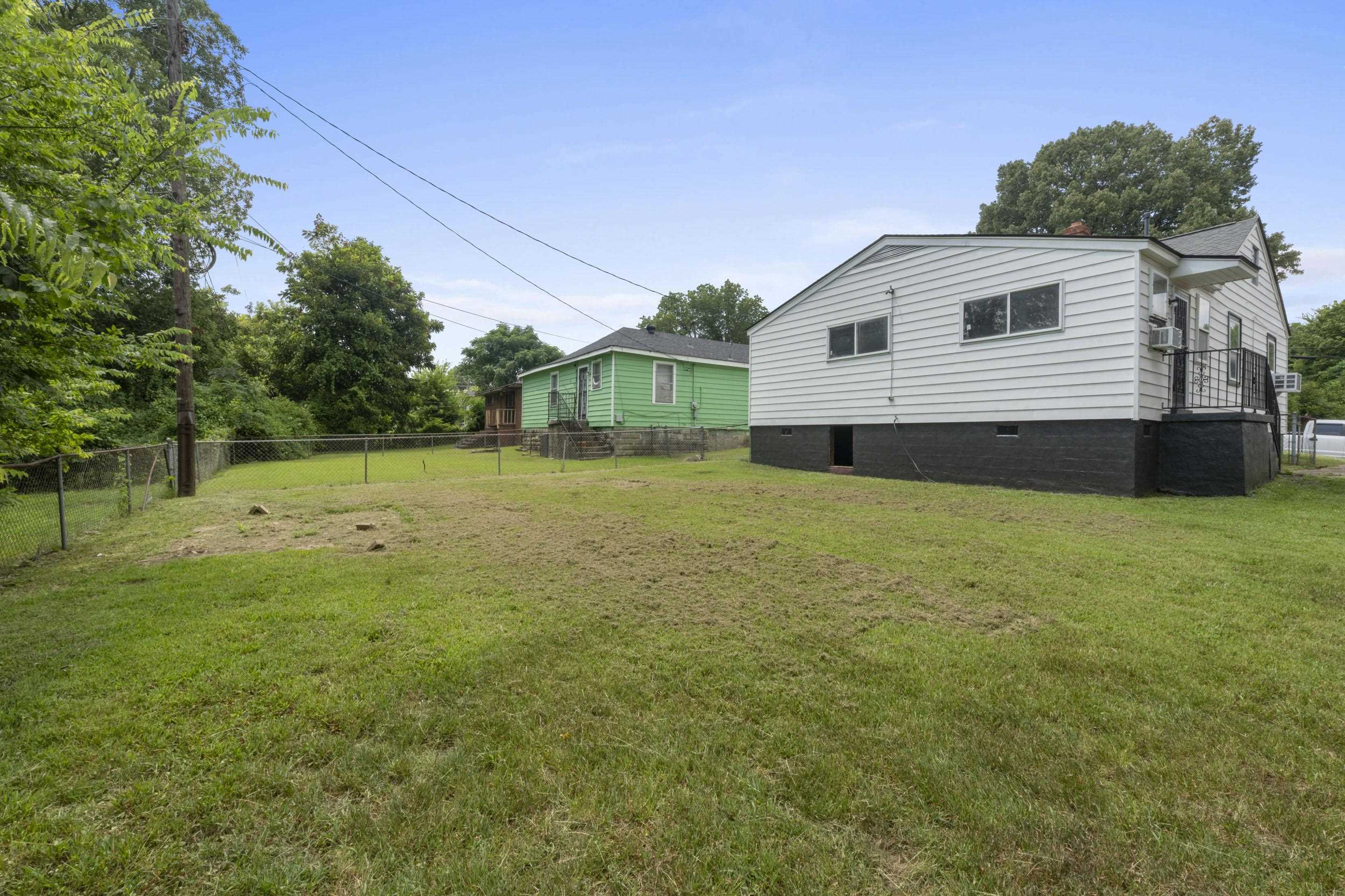 1355 Doris Ave Property Photo 7