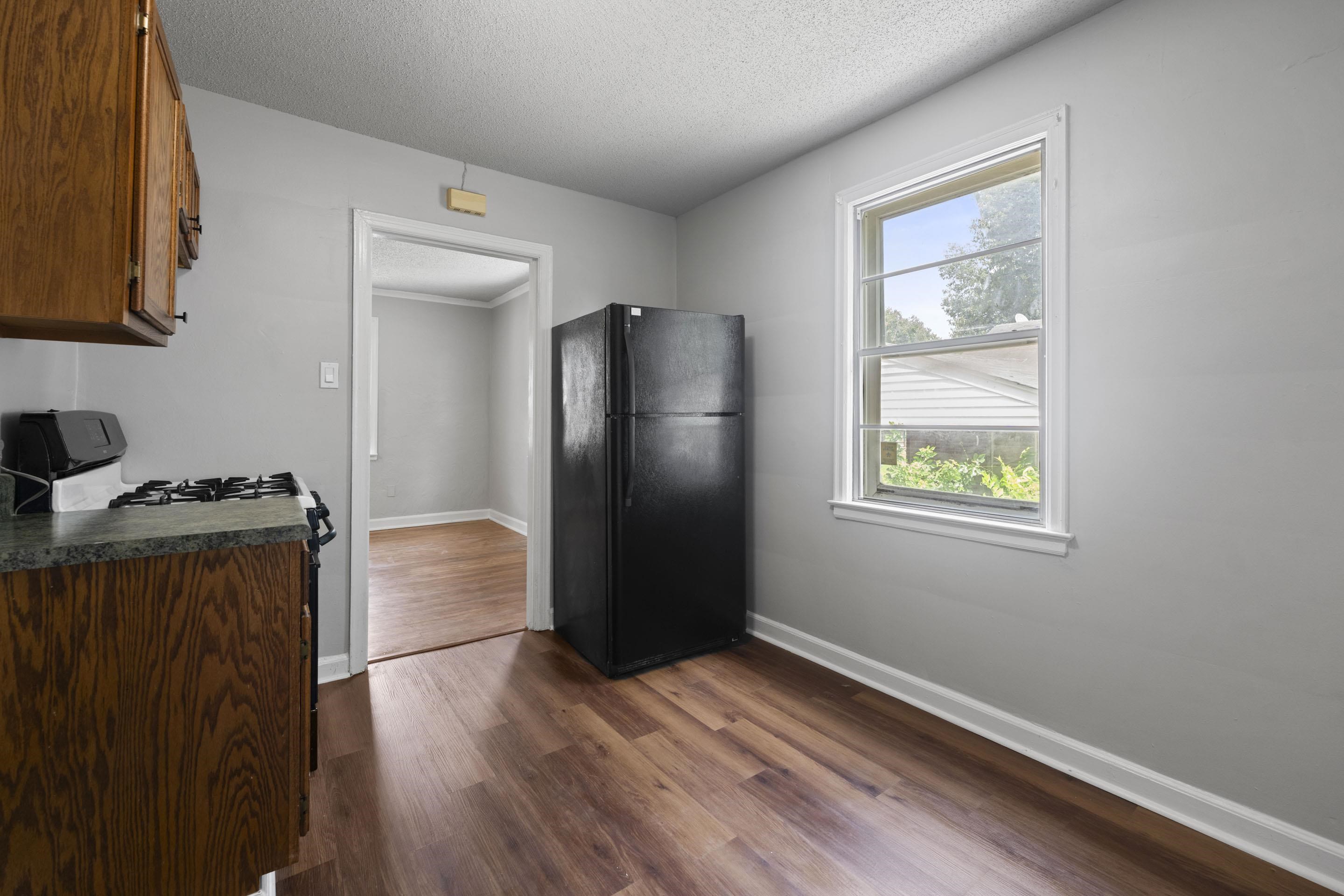 1355 Doris Ave Property Photo 16