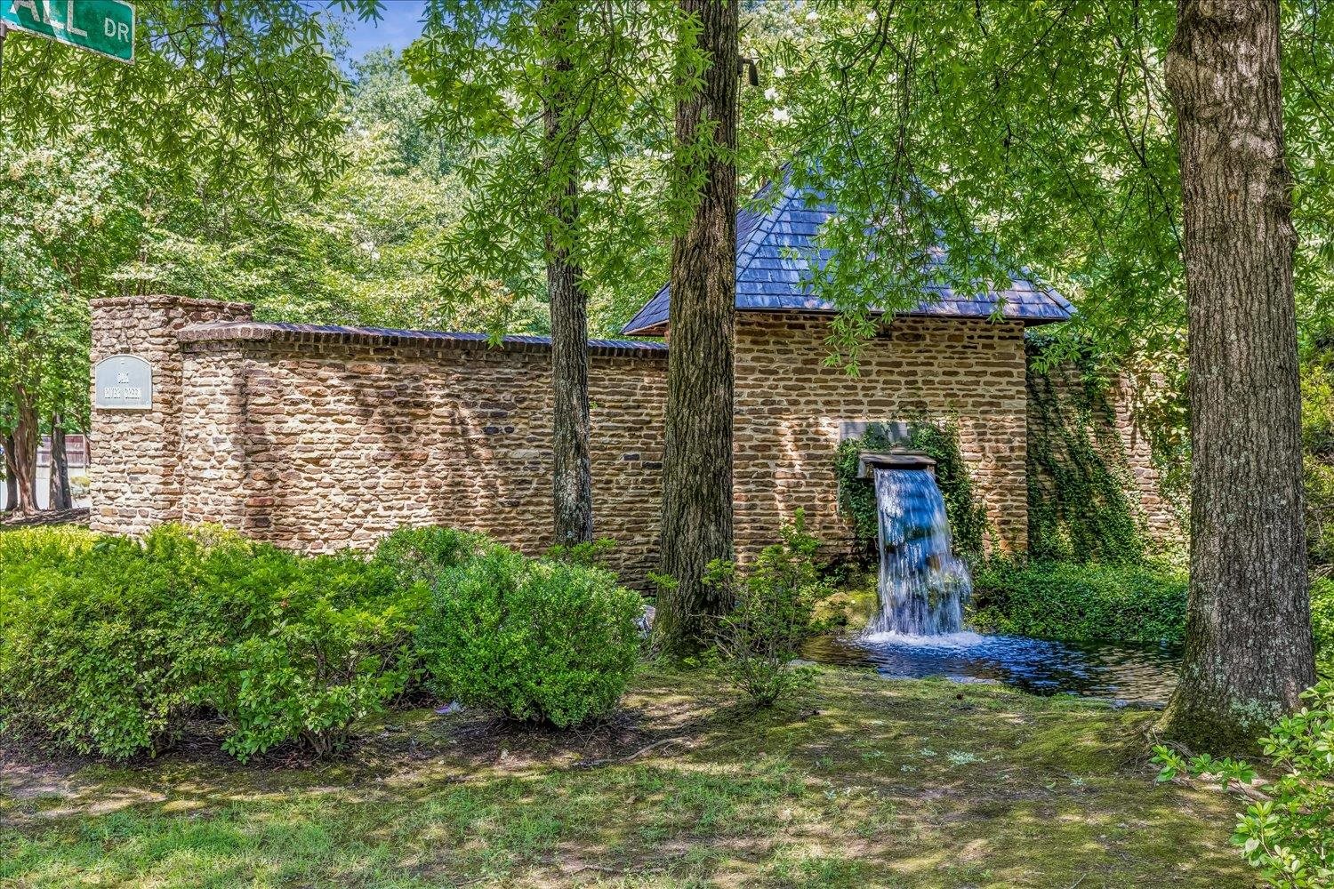 1082 River Green Cv N Property Photo 18