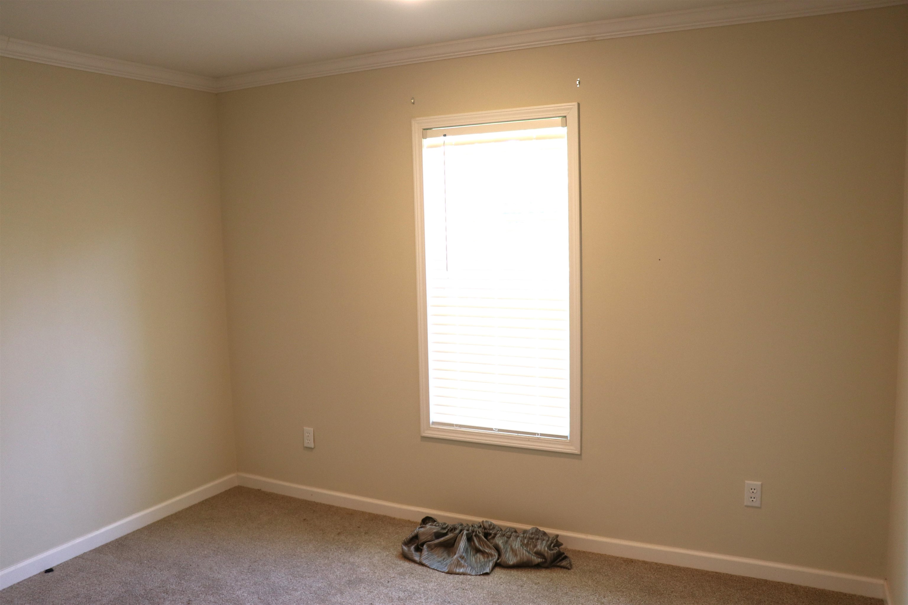 483 Hilltop Ln Property Photo 28