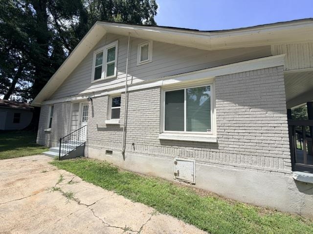 549 Josephine St Property Photo 2