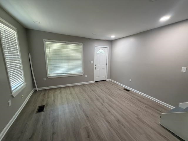 549 Josephine St Property Photo 6