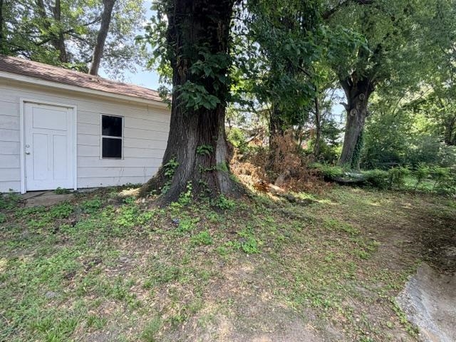 549 Josephine St Property Photo 13