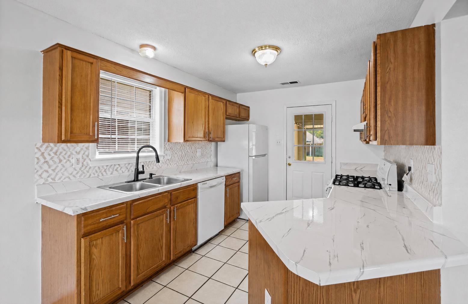 4524 Cedar Leaf Cv Property Photo 8