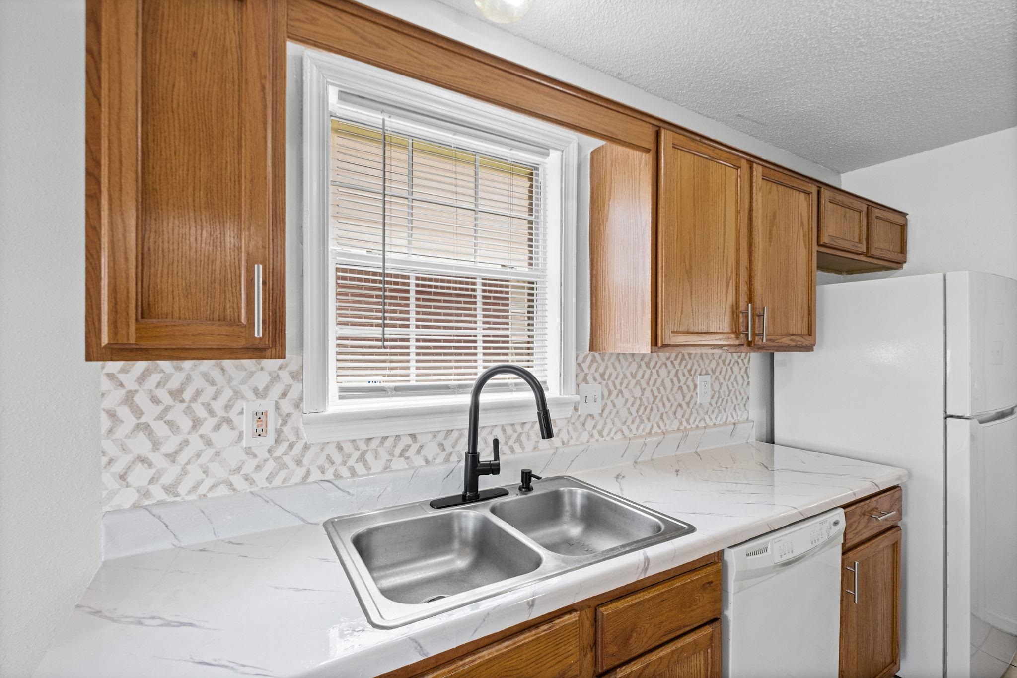 4524 Cedar Leaf Cv Property Photo 10