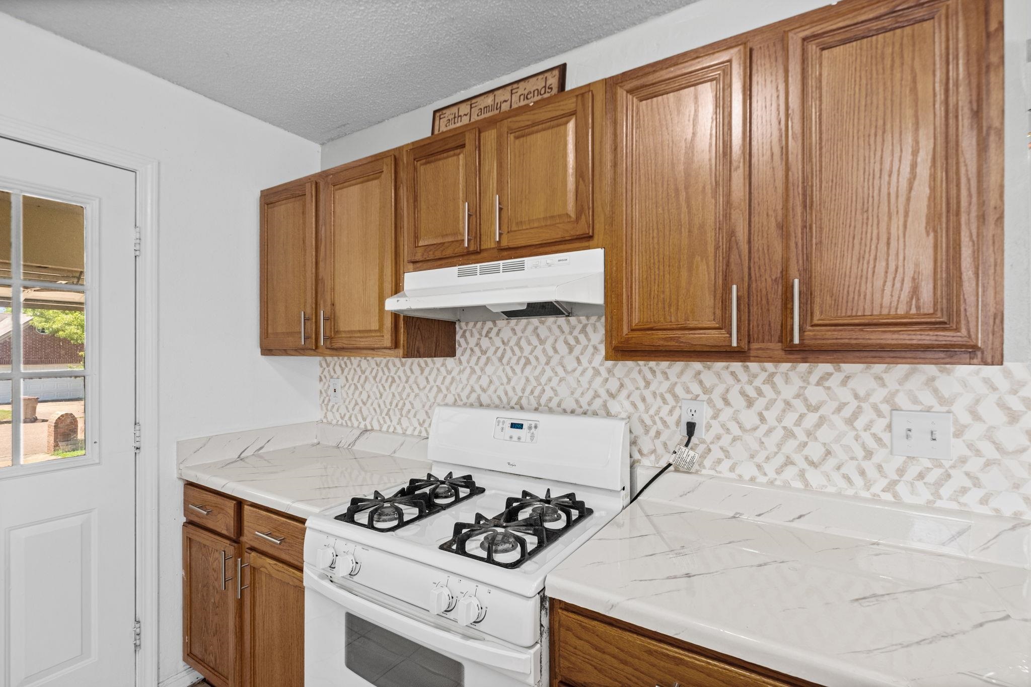 4524 Cedar Leaf Cv Property Photo 11
