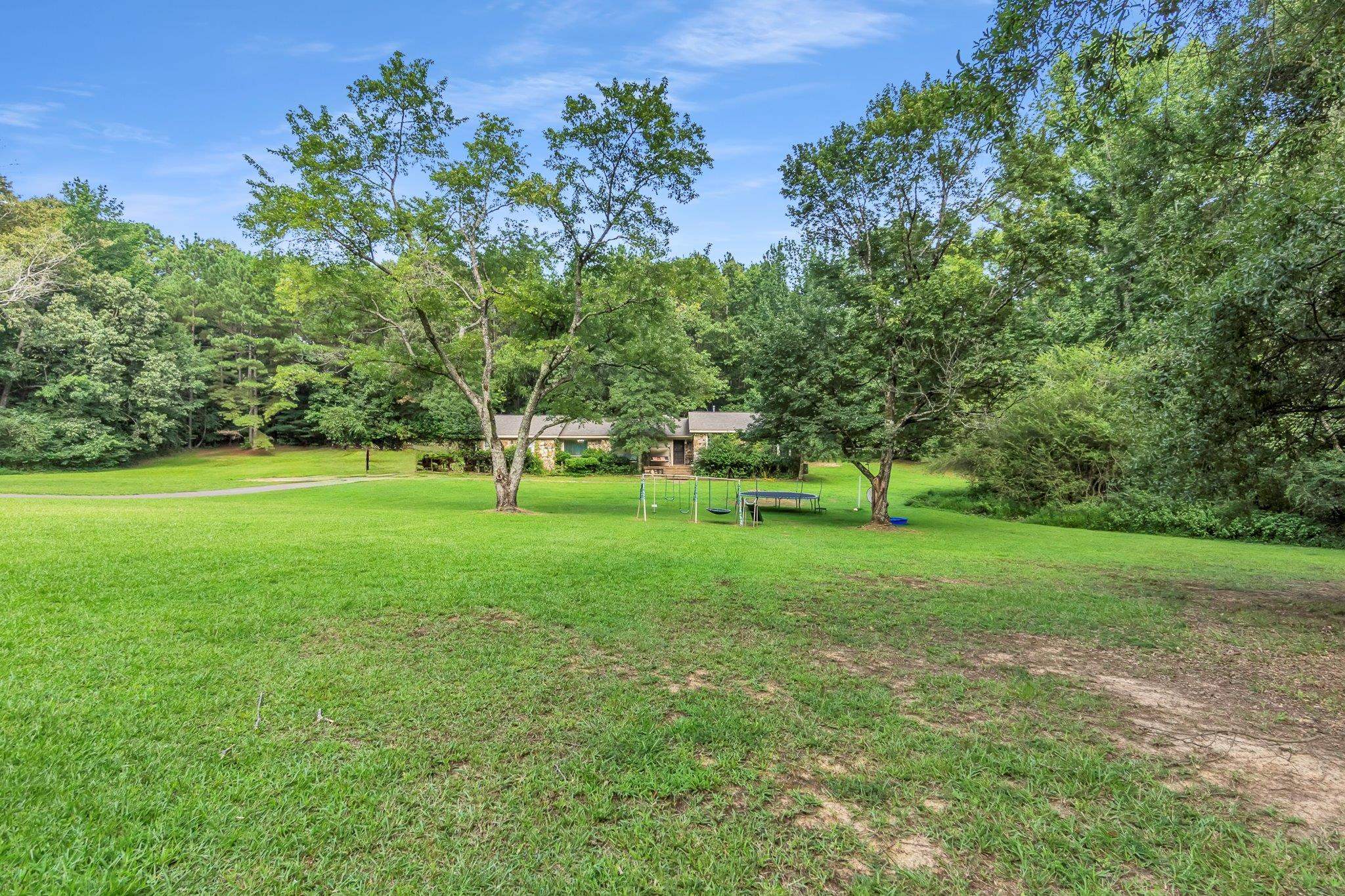 1150 Dent Rd Property Photo 3
