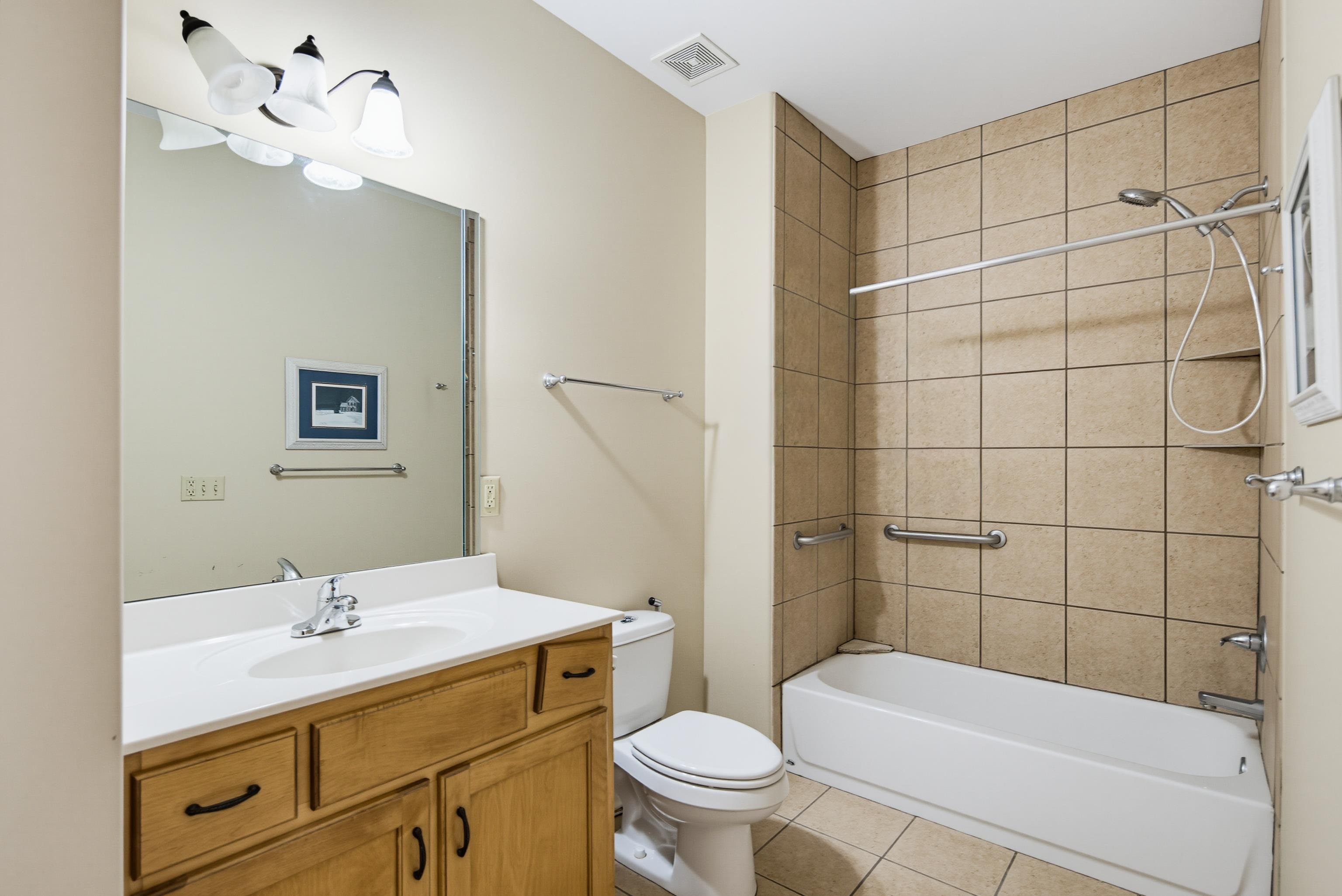 1601 Dexter Grove Ct 102 Property Photo 21