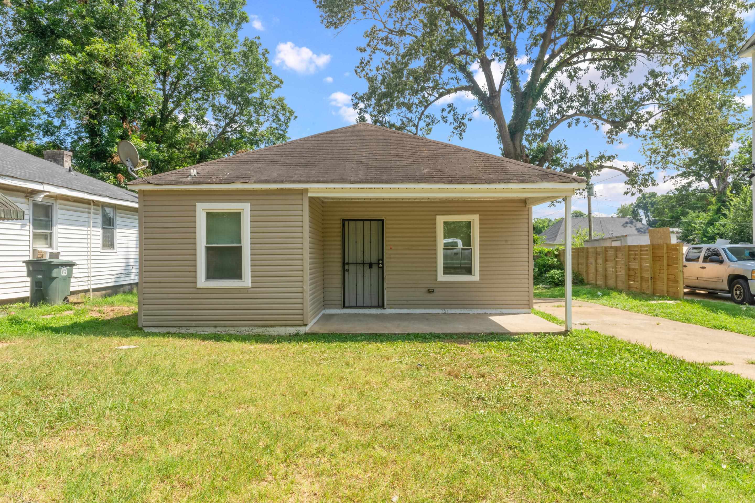 2851 Carnes Ave Property Photo 1