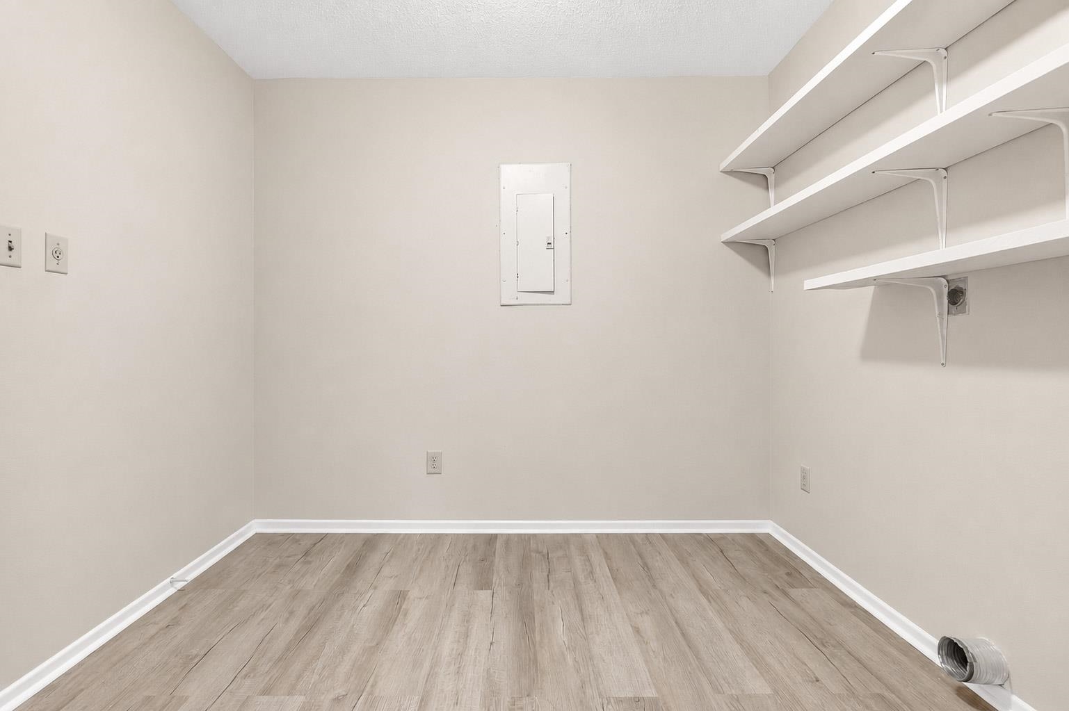 6822 Southknoll Ave Property Photo 8