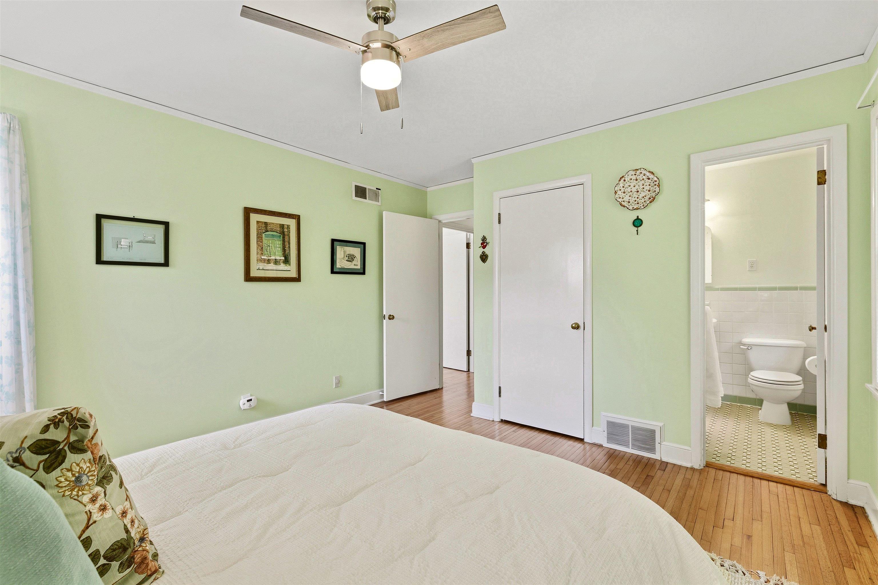 4972 Robindale Ln Property Photo 20