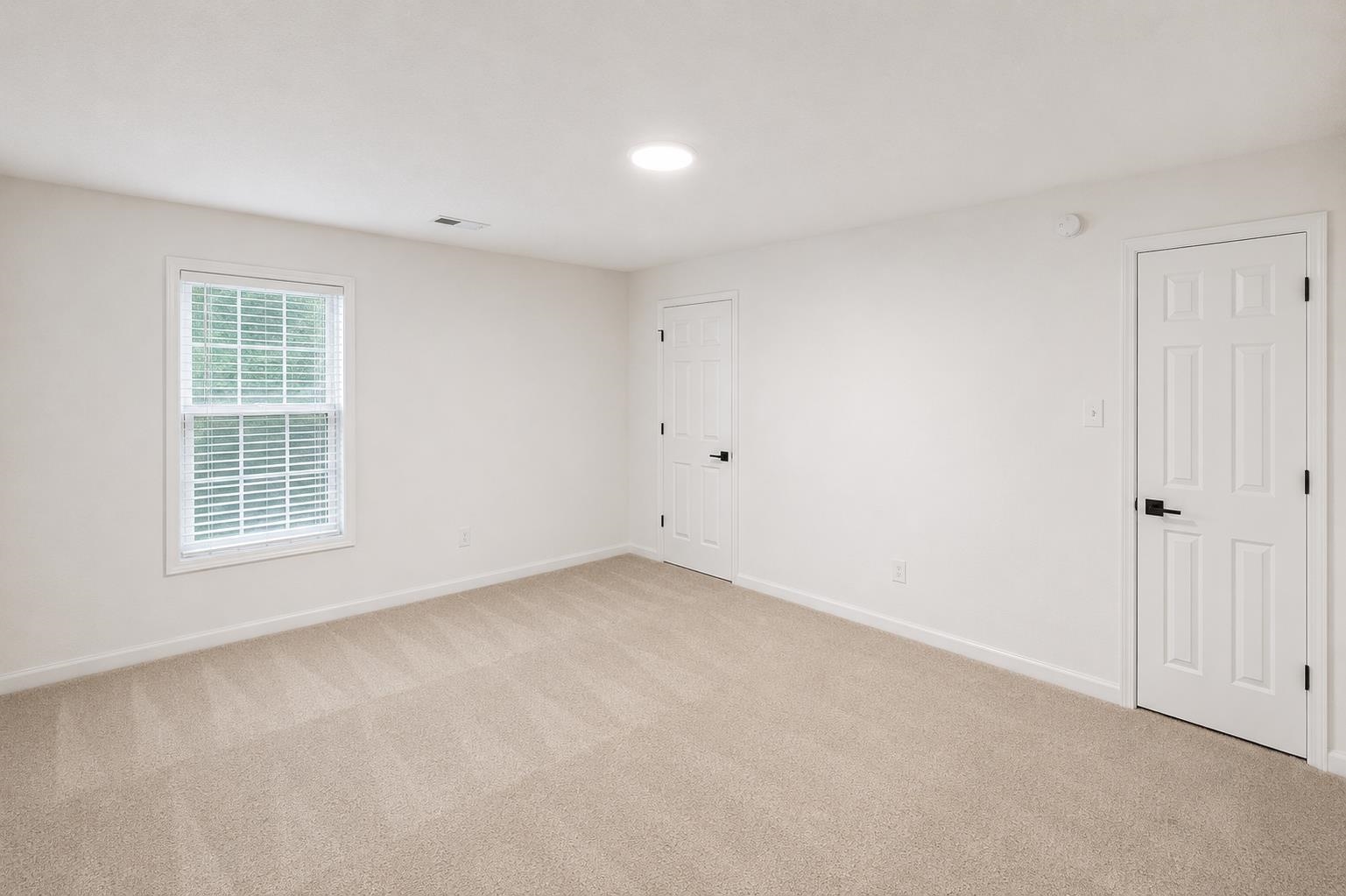1443 Wood Trail Cir Property Photo 12