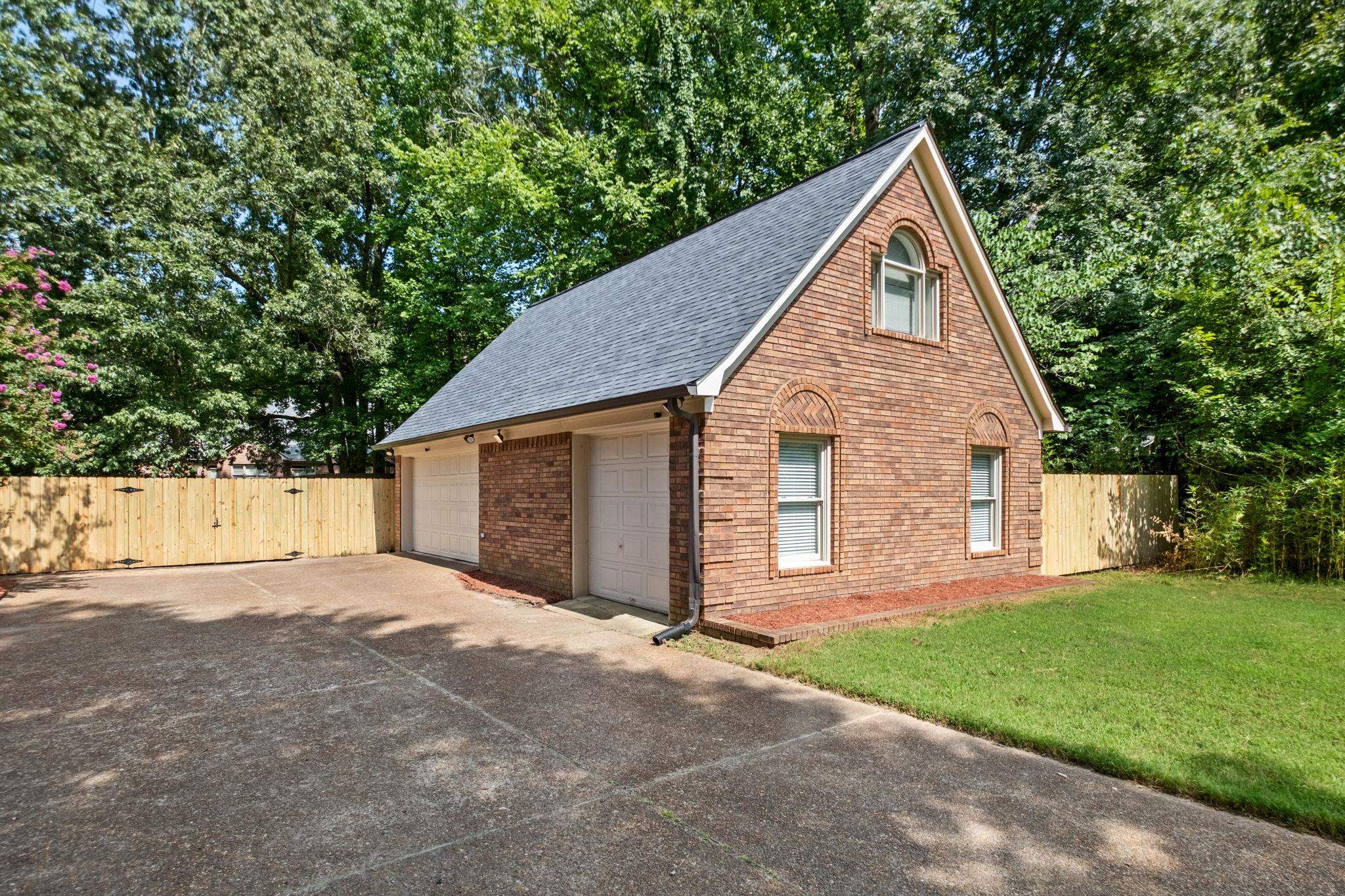 3974 Davies Manor Dr Property Photo 6