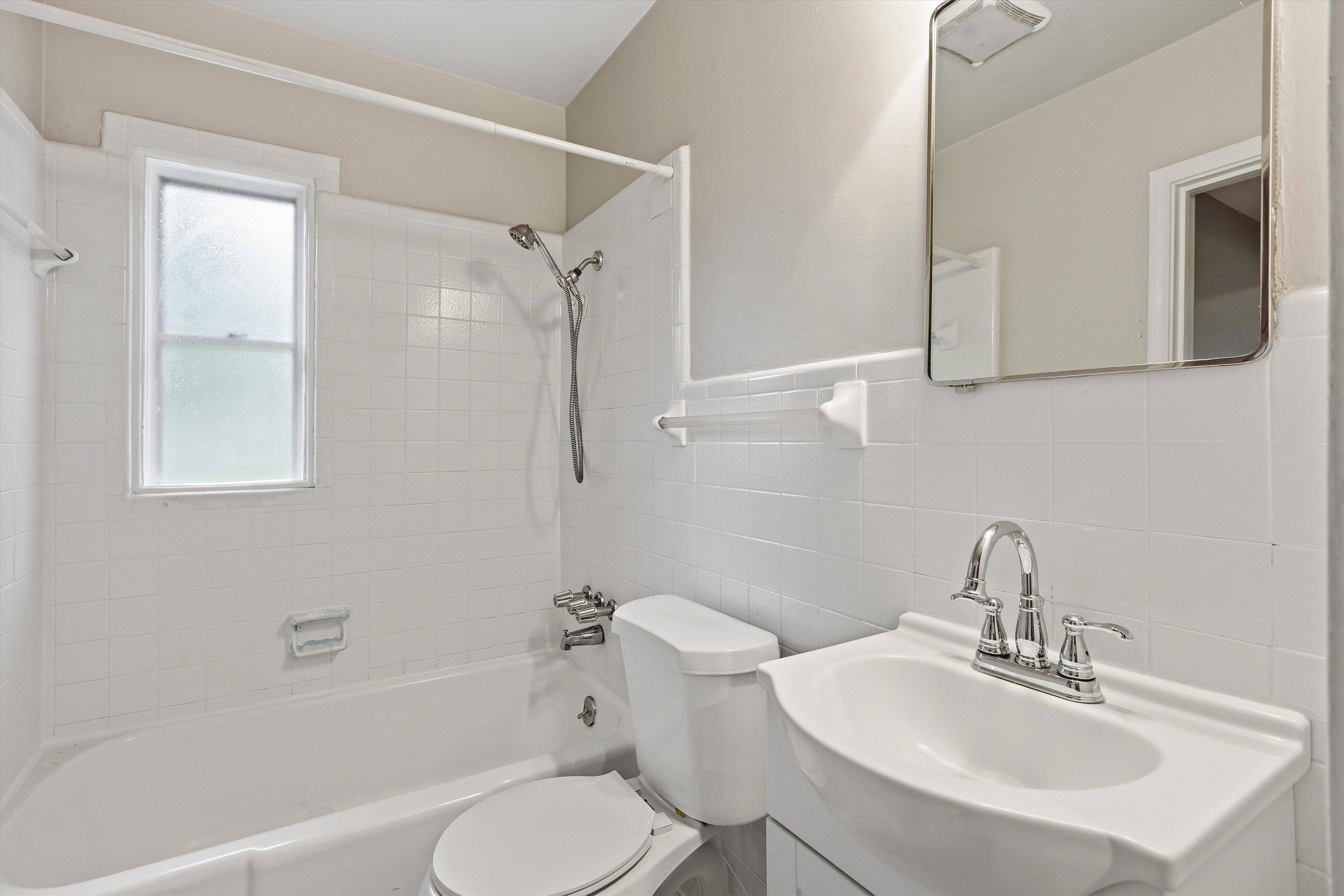 2542 N Edwin Cir Property Photo 23